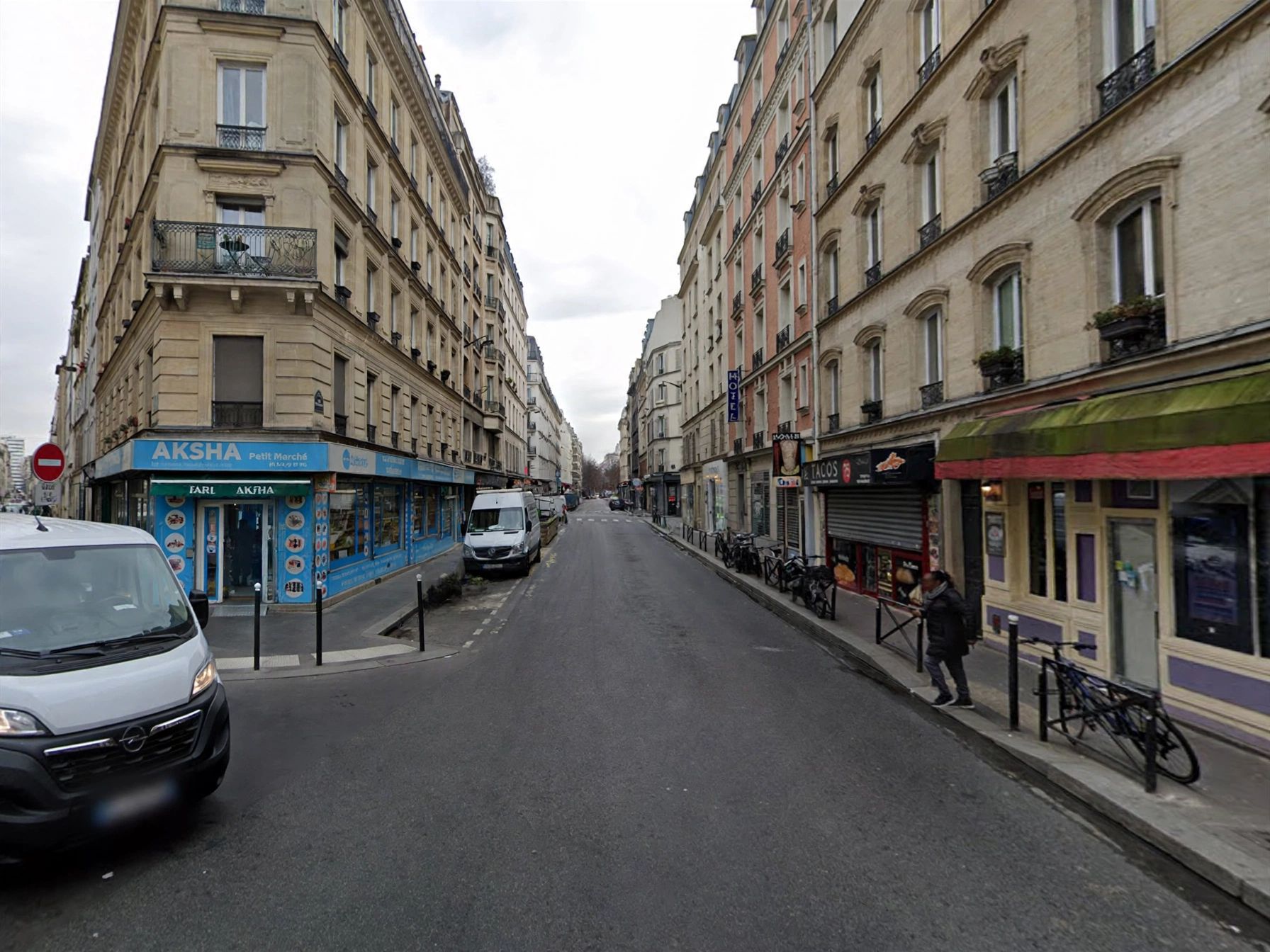Location pure Local commercial 127 m² Paris