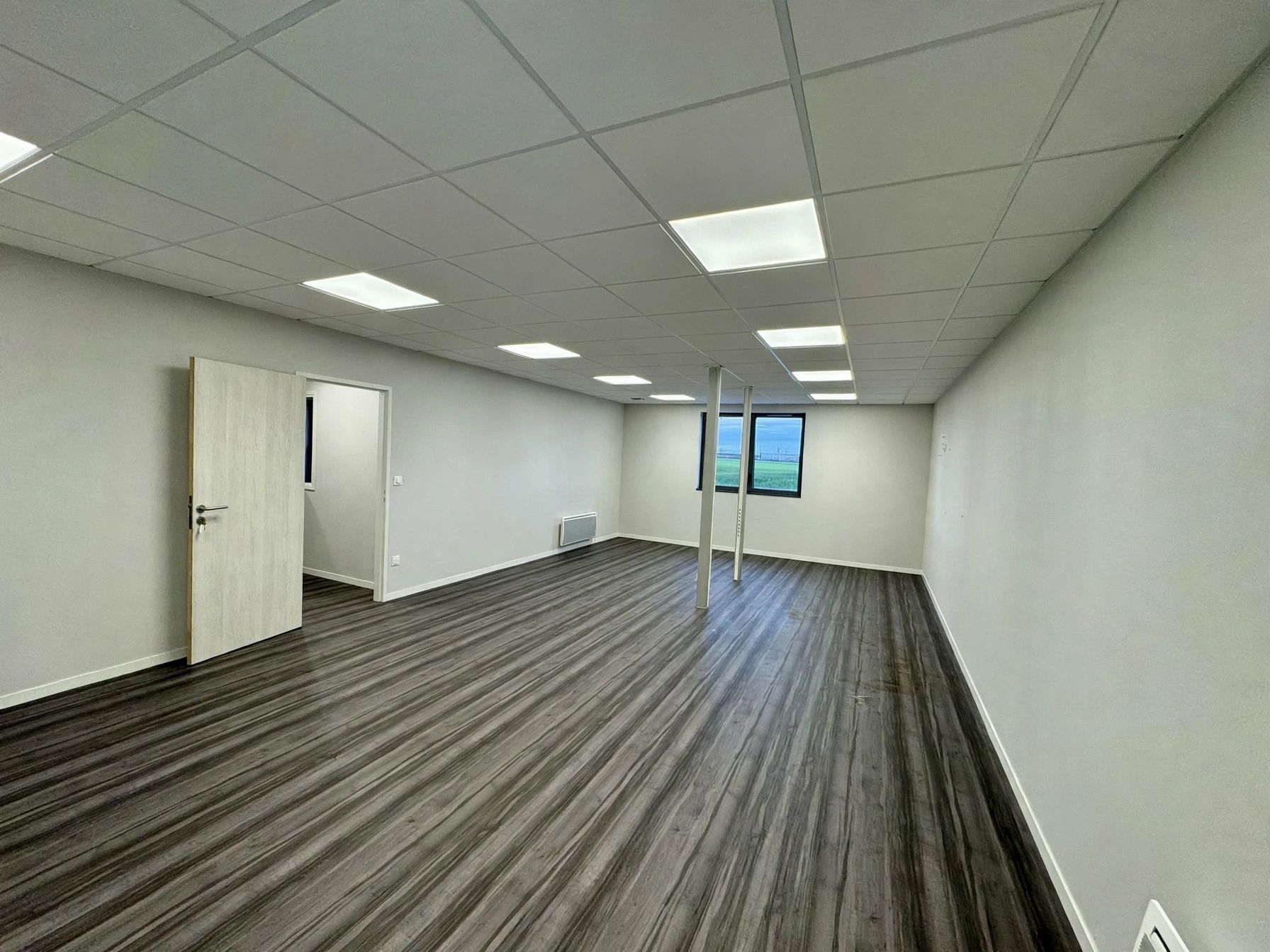 Location Entrepôt 2 151 m² Soliers - 9