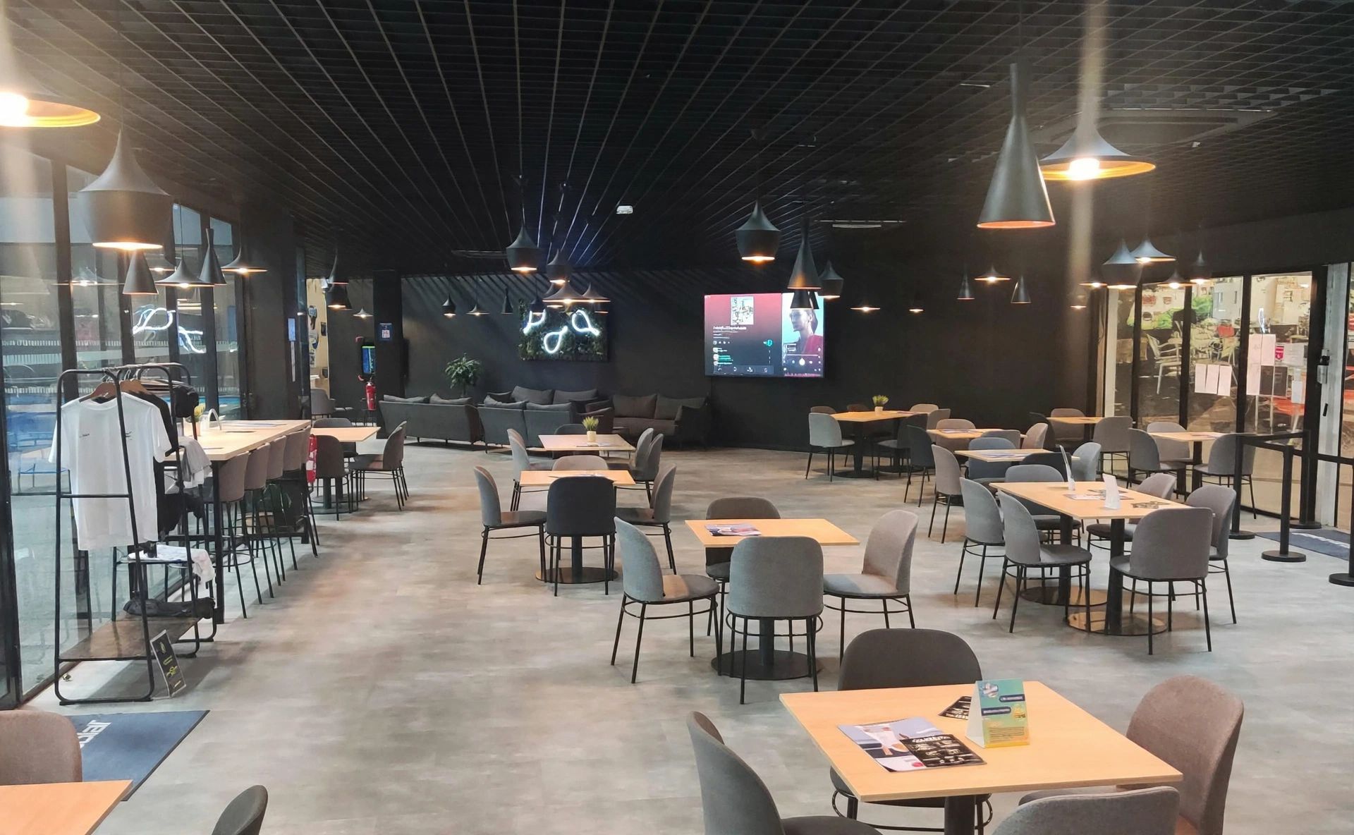 Location pure Local commercial 128 m² Villabé