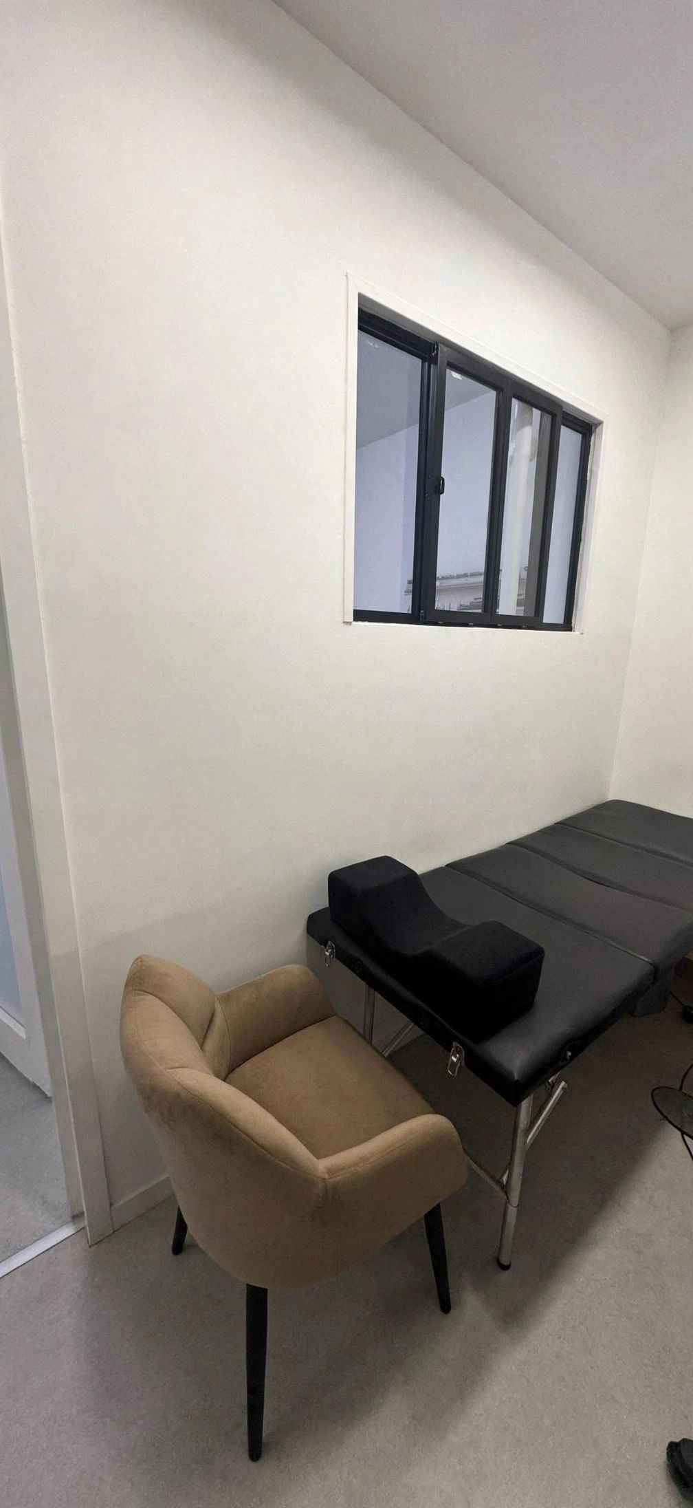 Location pure Local commercial 21 m² Paris - 5