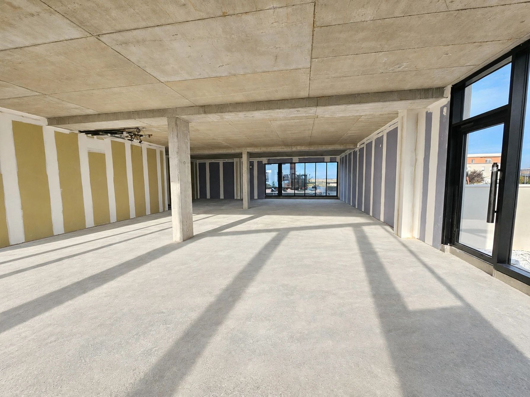 Location pure Local commercial 178 m² Fleury-sur-Orne - 2