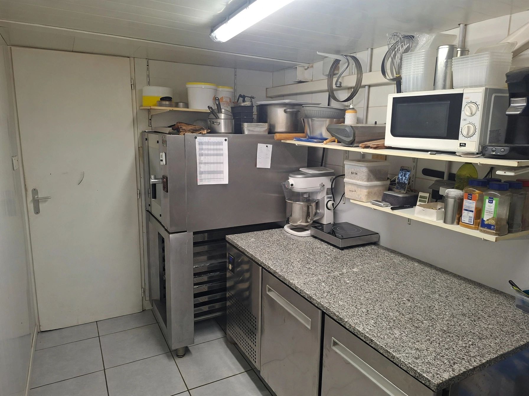 Vente de fonds de commerce Local commercial 80 m² Lyon - 9