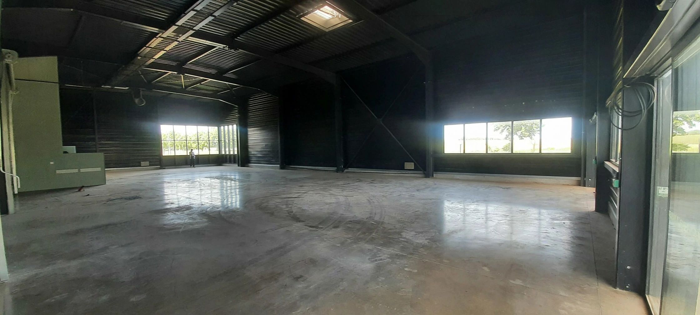Location pure Local commercial 600 m² Colombelles - 10