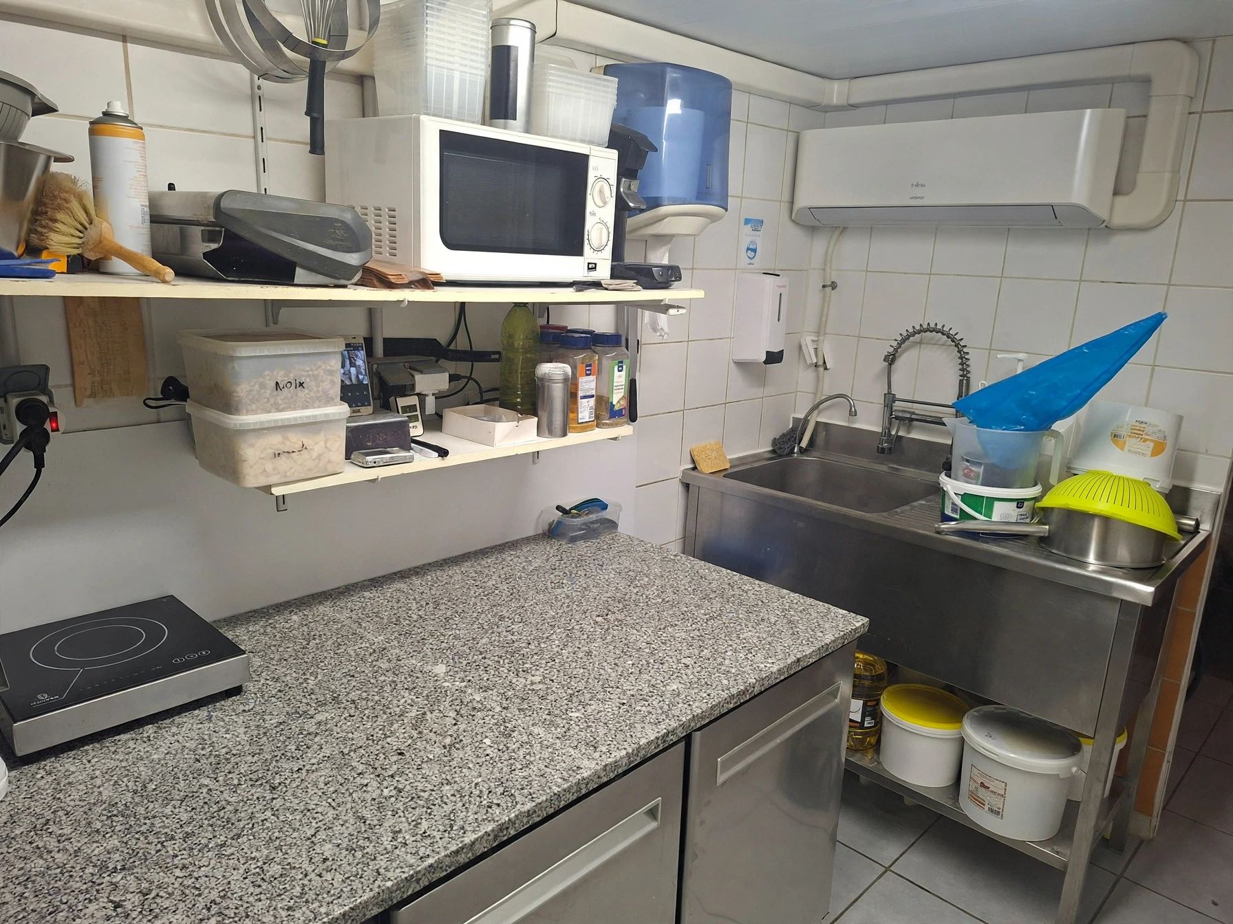 Vente de fonds de commerce Local commercial 80 m² Lyon - 8