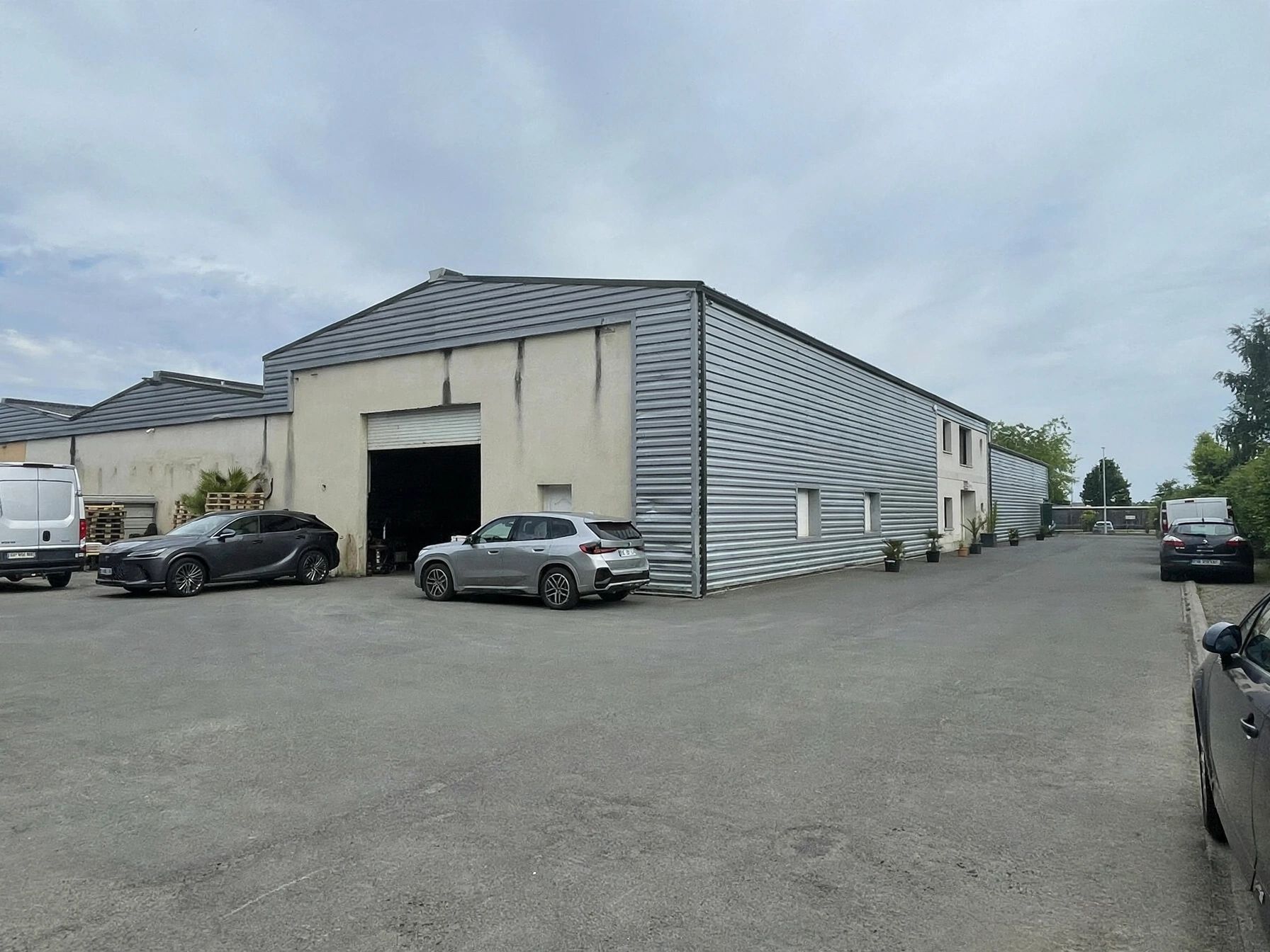 Location Entrepôt 444 m² Démouville - 2