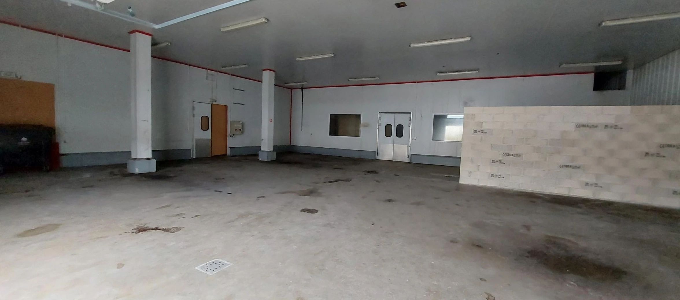 Location Entrepôt 240 m² Brive-la-Gaillarde - 2