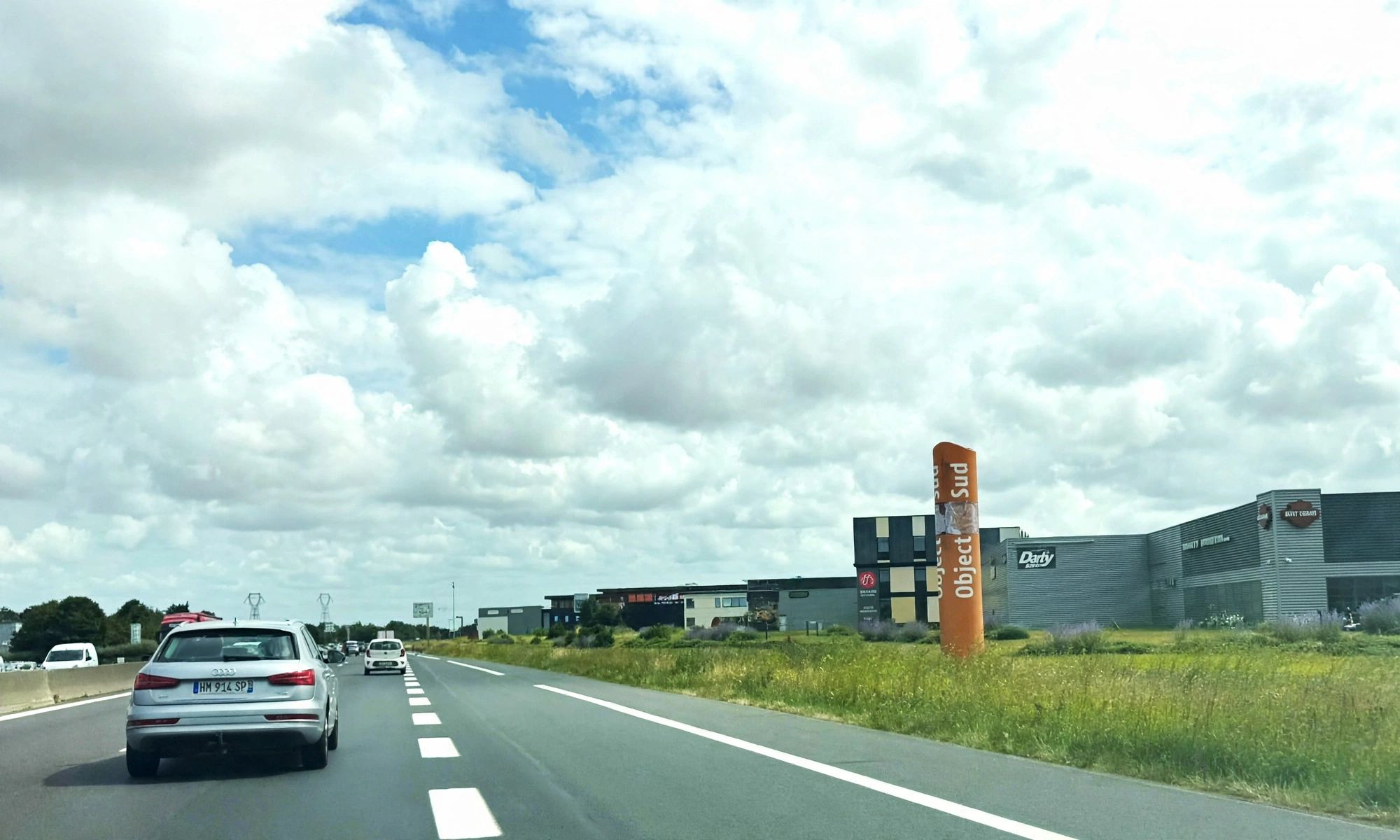 Location Entrepôt 830 m² Ifs - 2