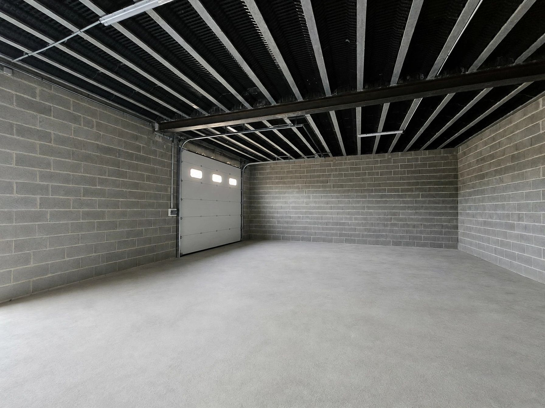 Location Entrepôt 107 m² Bénouville - 2