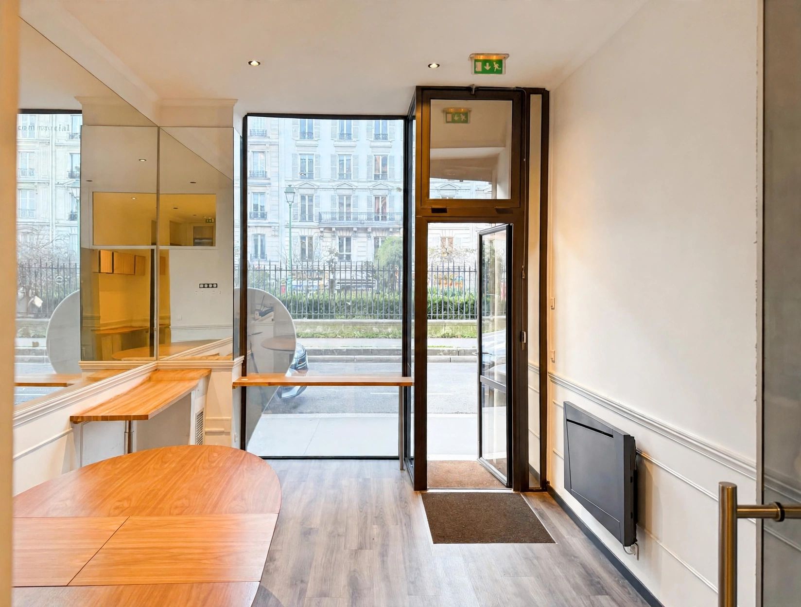 Location pure Local commercial 29 m² Paris