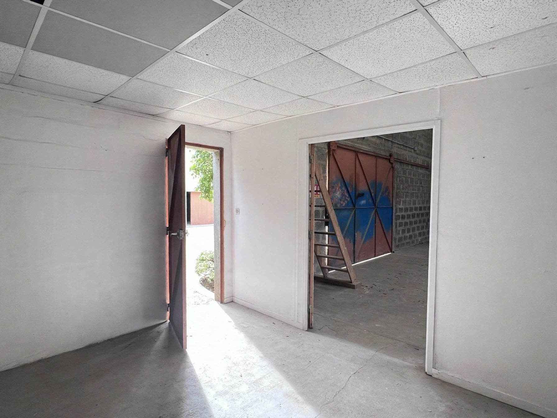 Location Entrepôt 150 m² Caen - 5