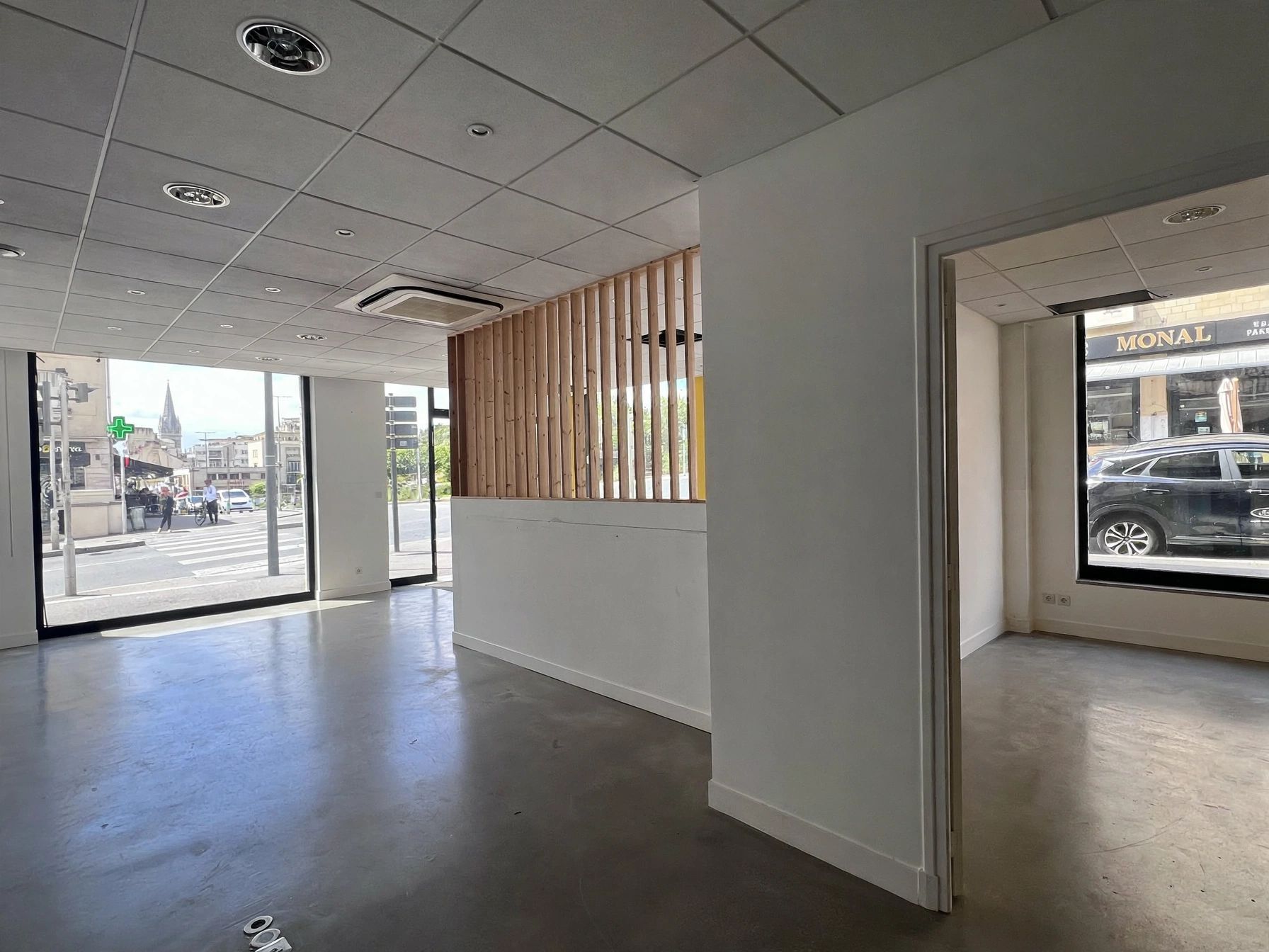 Location pure Local commercial 105 m² Caen - 8