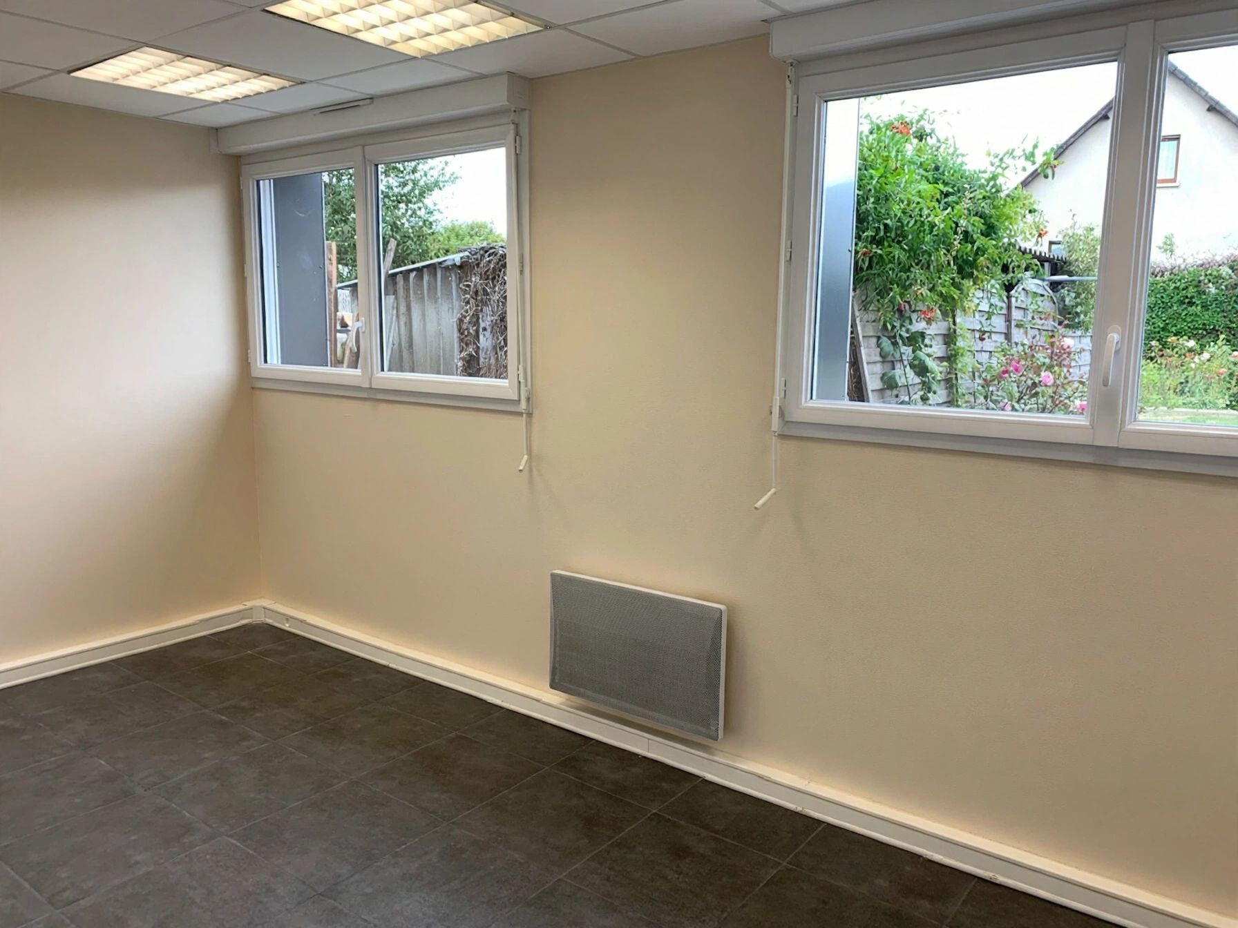 Location Entrepôt 180 m² Ifs - 5