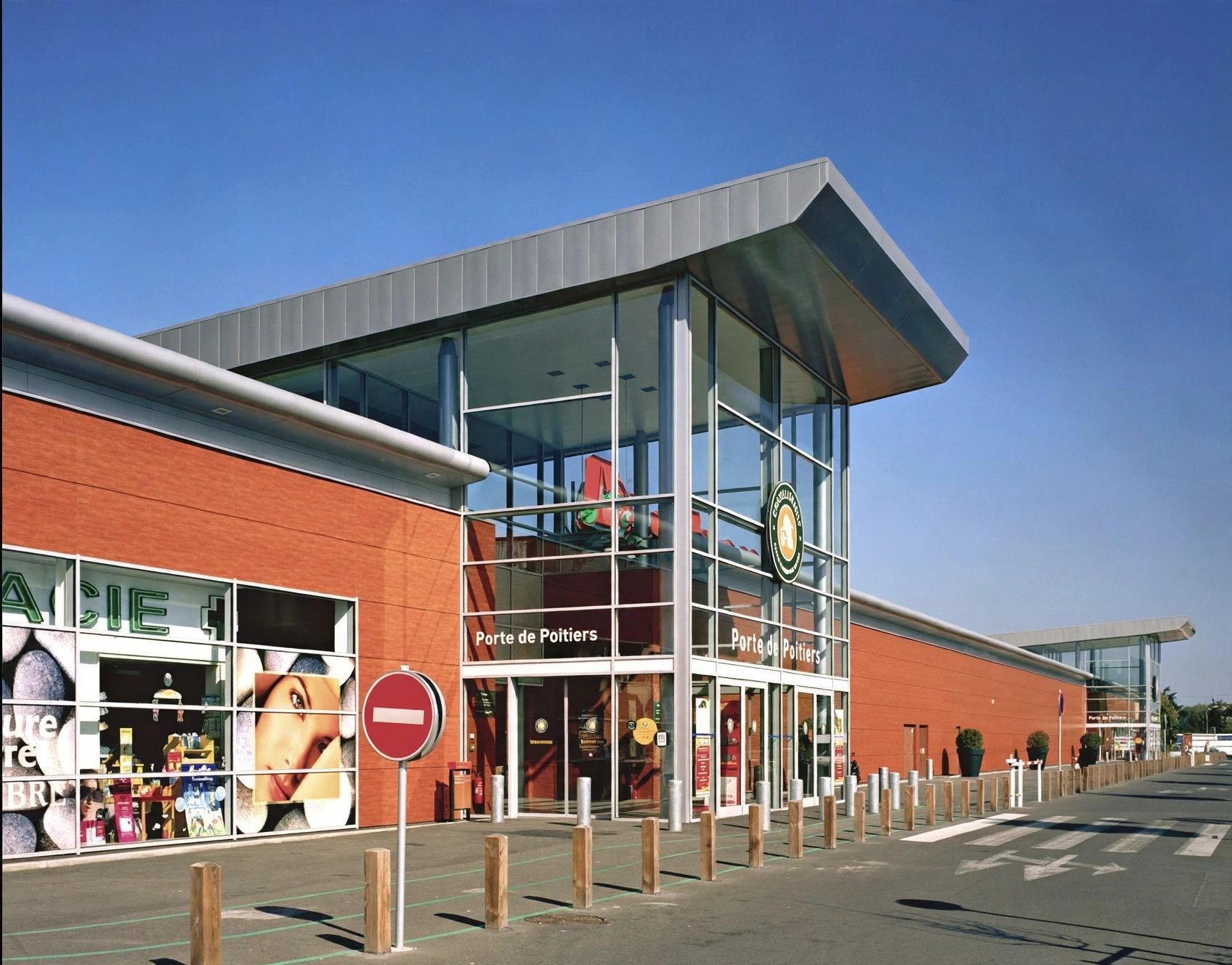 Location pure Local commercial 120 m² Châtellerault