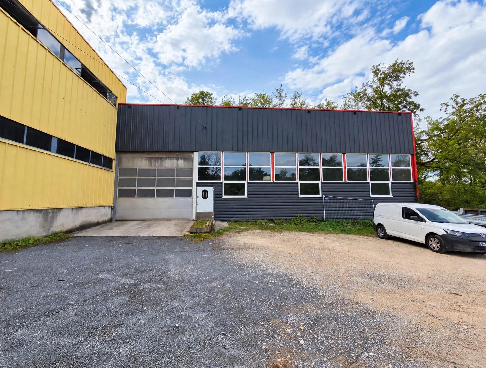 Location Entrepôt 343 m² Brive-la-Gaillarde