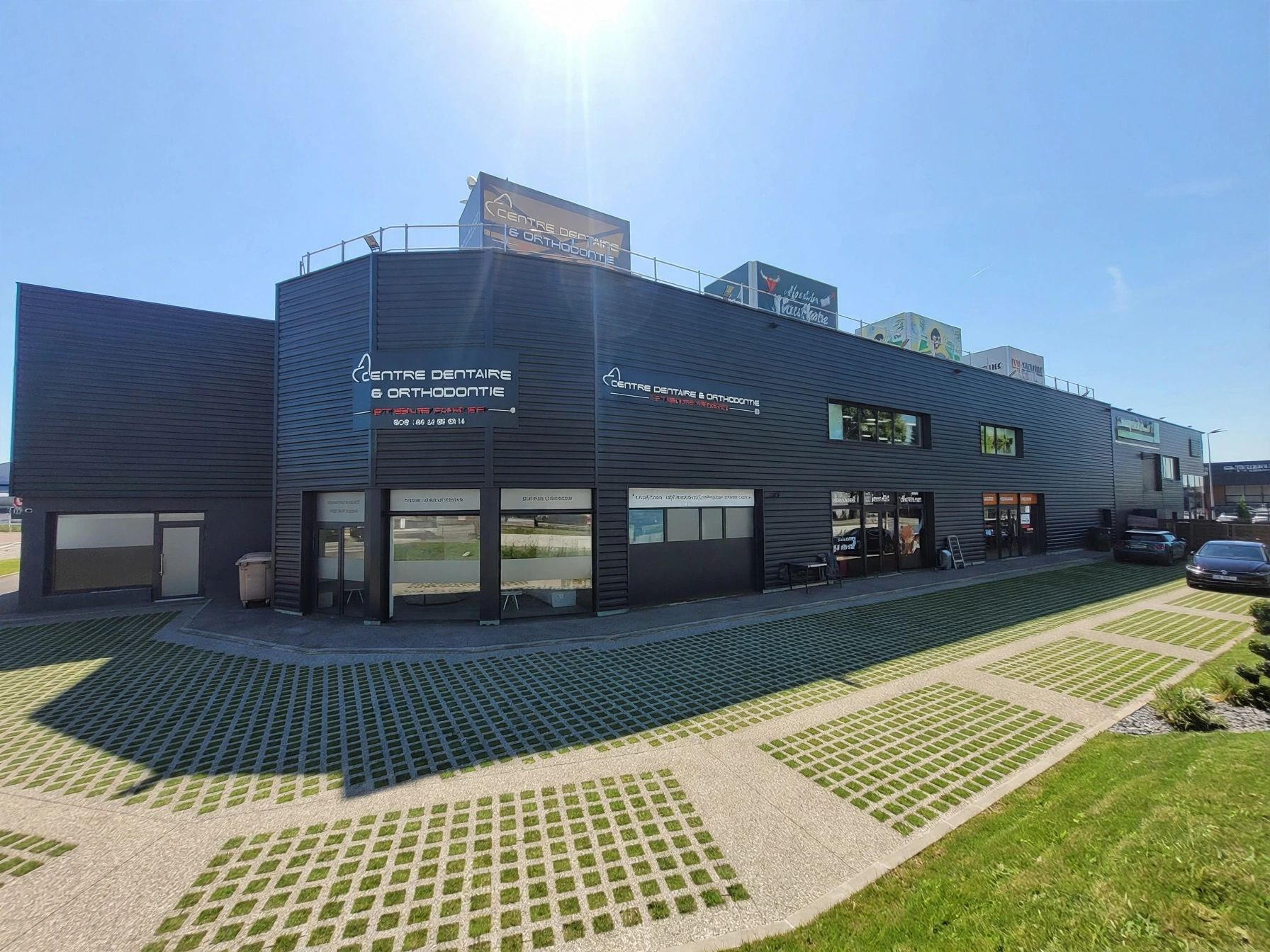 Location pure Local commercial 489 m² Saint-Genis-Pouilly