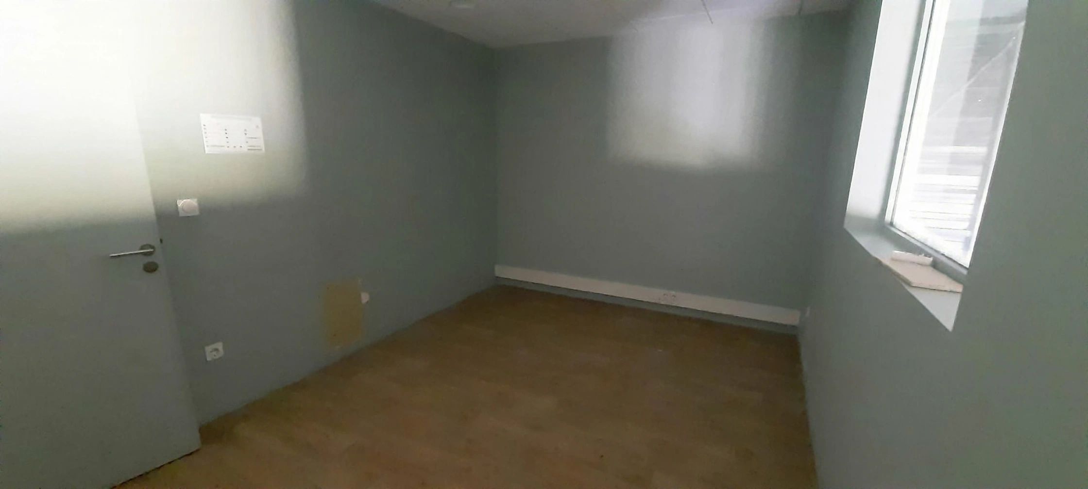Location pure Local commercial 600 m² Colombelles - 8
