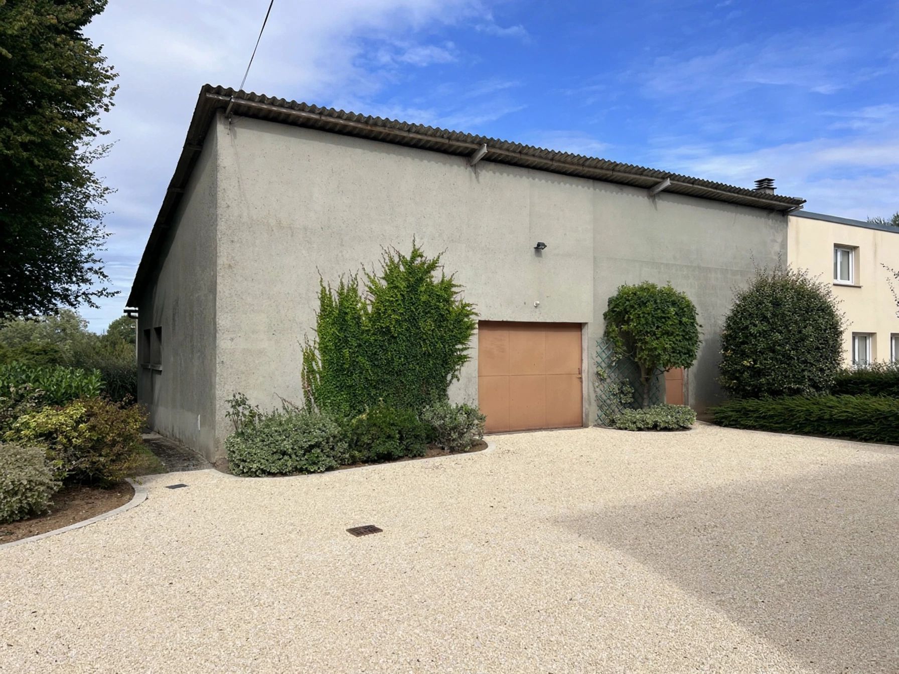 Location Entrepôt 150 m² Caen