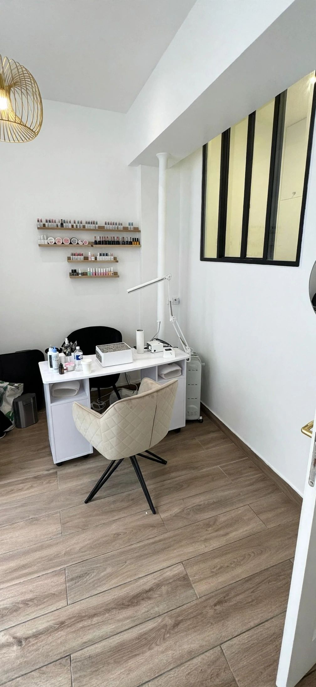 Location pure Local commercial 21 m² Paris - 4