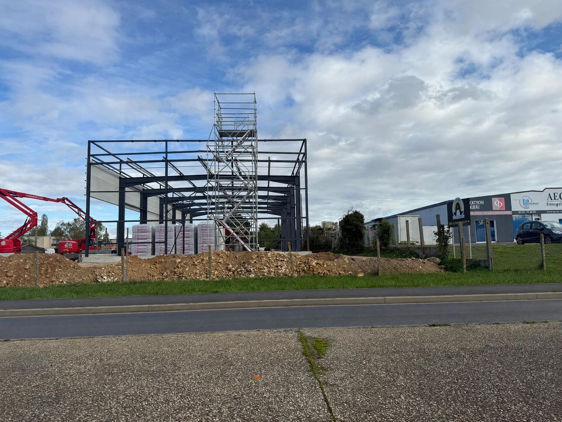 Location pure Local commercial 540 m² Saint-André-sur-Orne