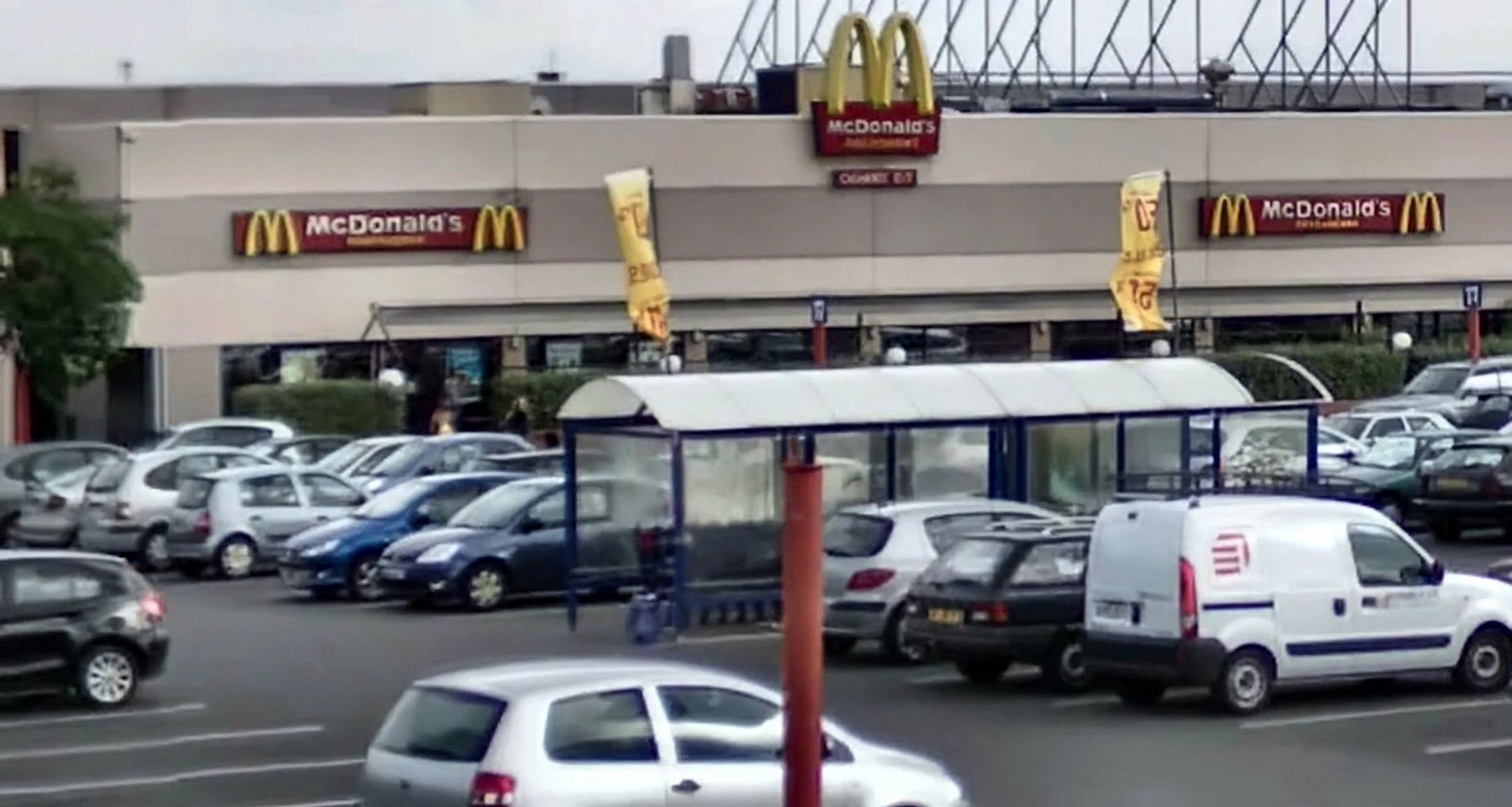 Location pure Local commercial 600 m² Villabé - 9