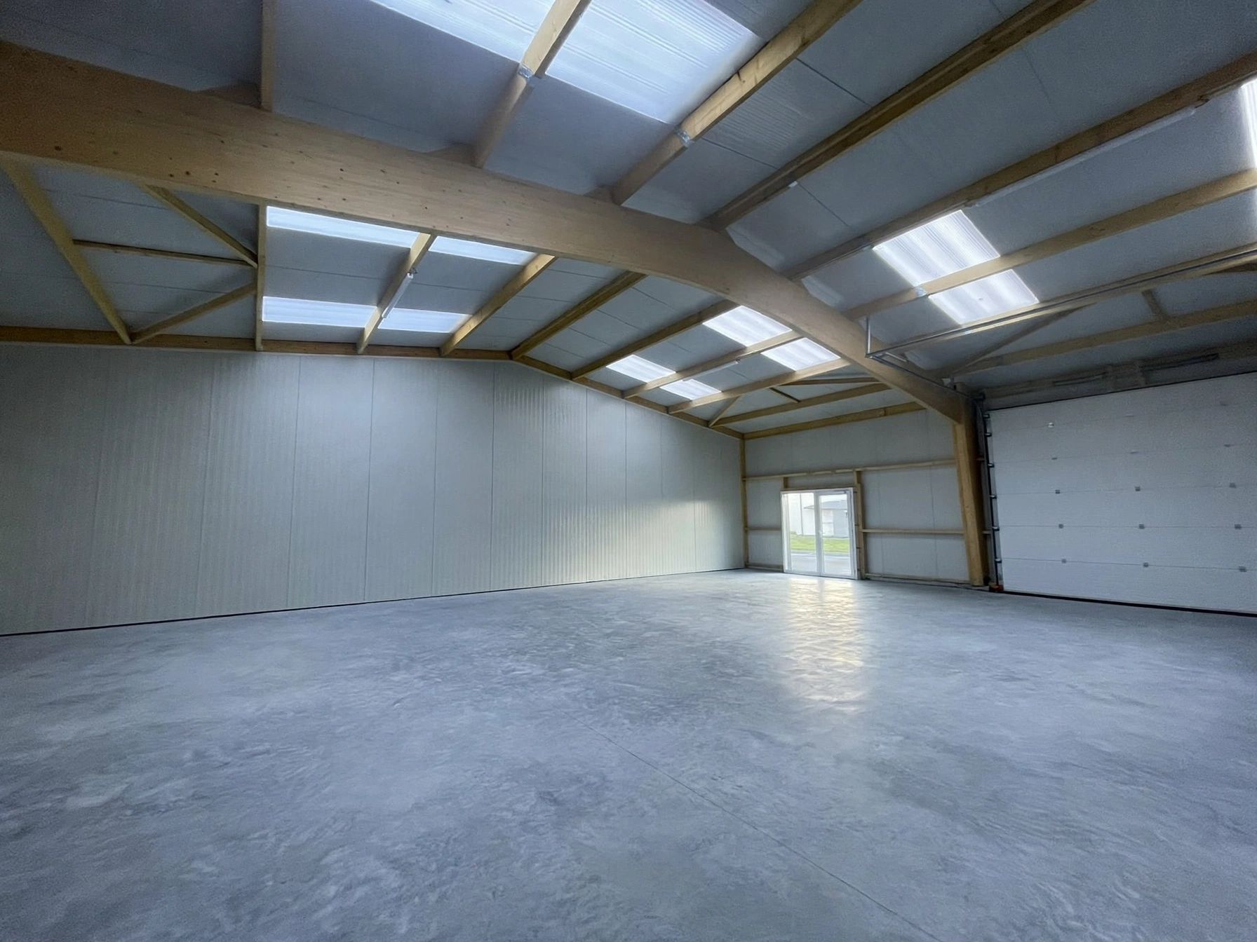 Location Entrepôt 180 m² Argences