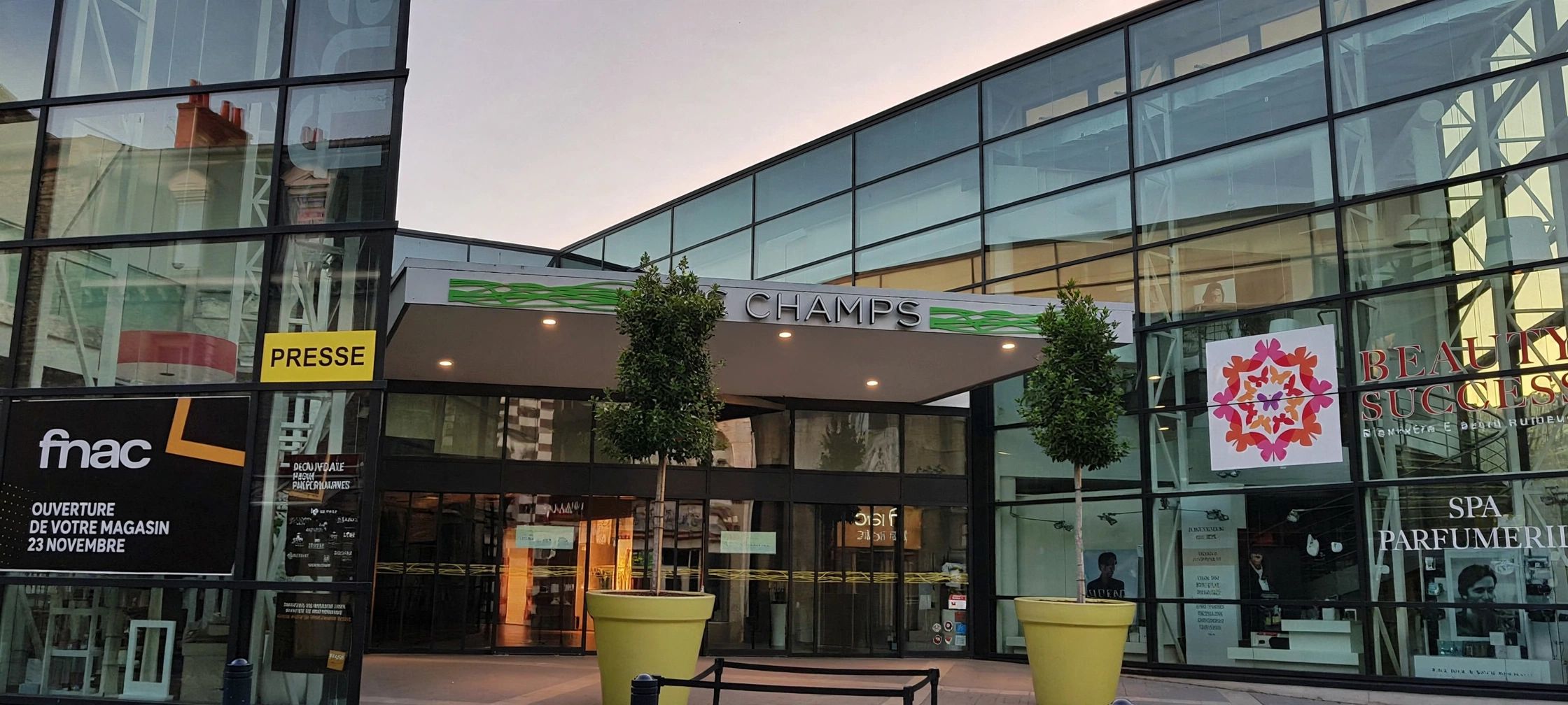 Location pure Local commercial 57 m² Saint-Brieuc