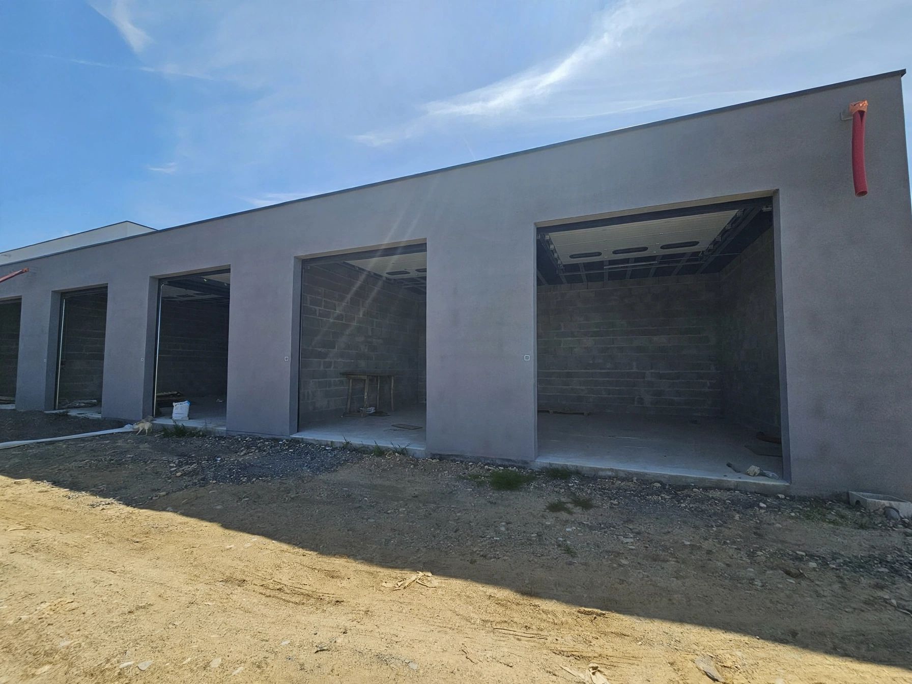 Location Entrepôt 60 m² Bénouville