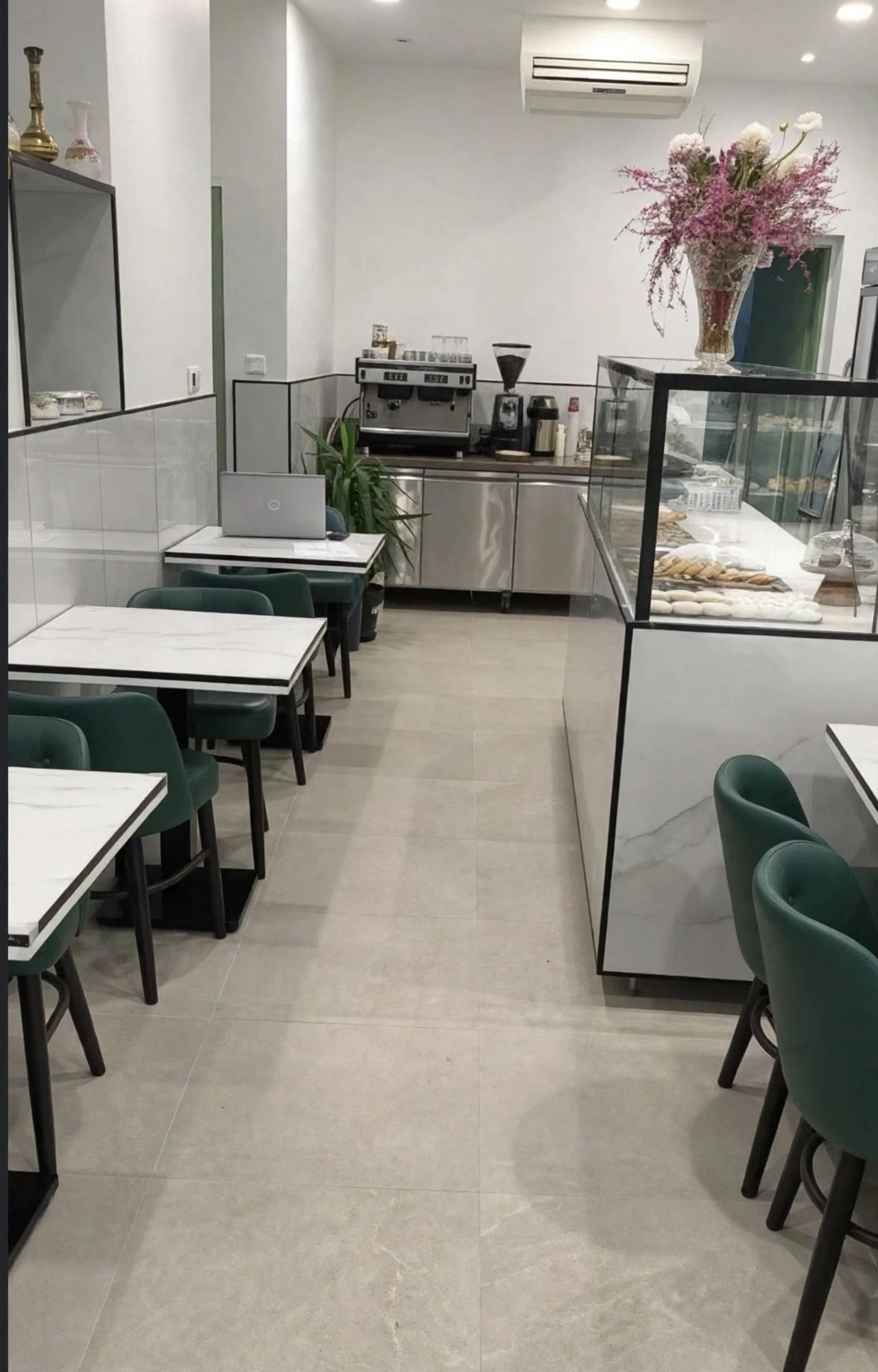 Location pure Local commercial 50 m² Paris
