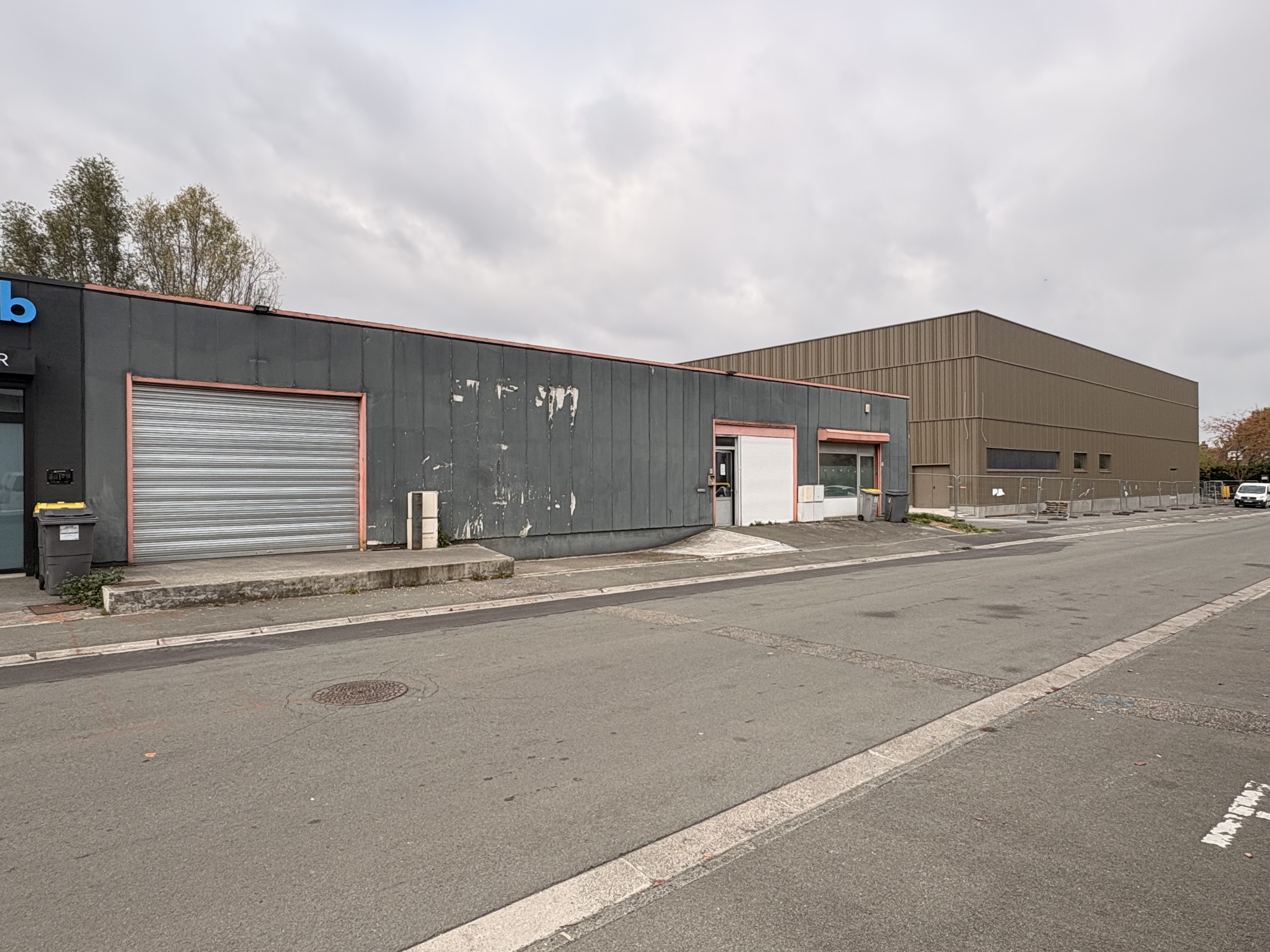 Vente de murs libres Local commercial 255 m² Hem - 2