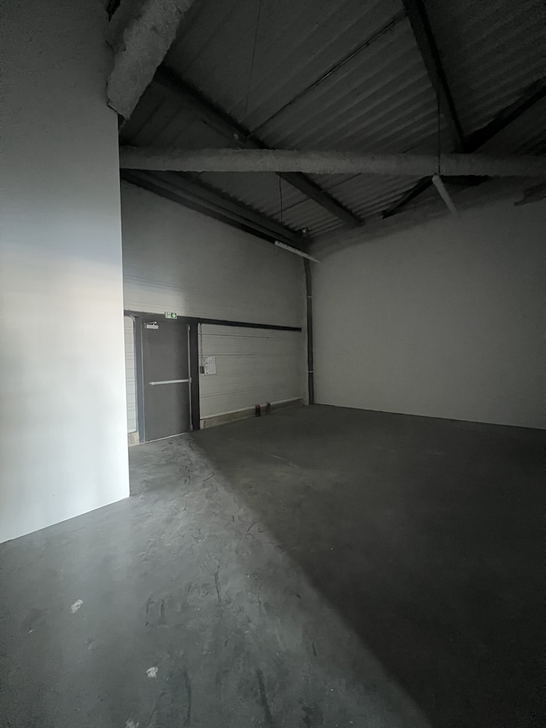 Location pure Local commercial 257 m² Biganos - 3