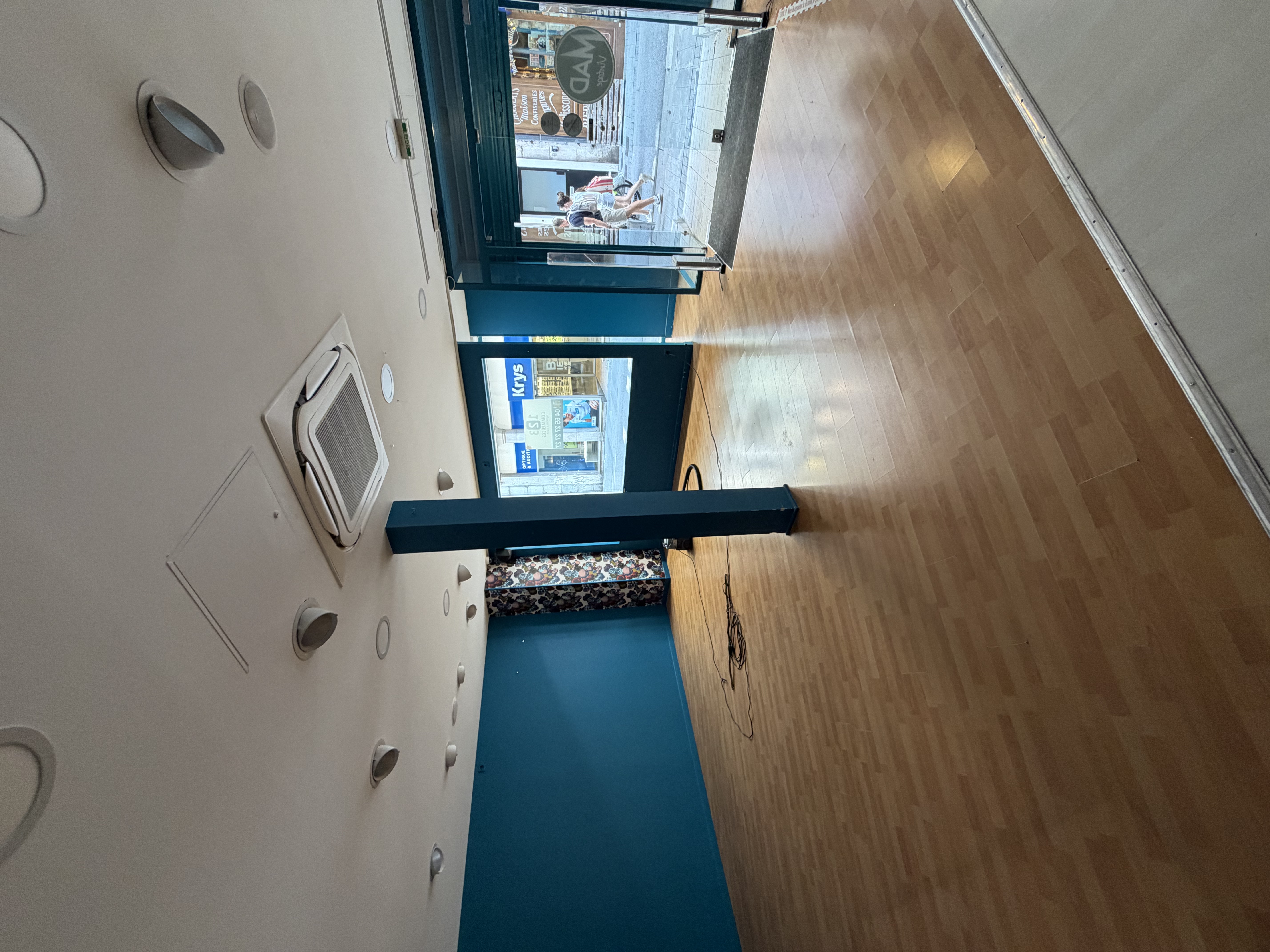Vente de murs libres Local commercial 145 m² Grenoble - 2
