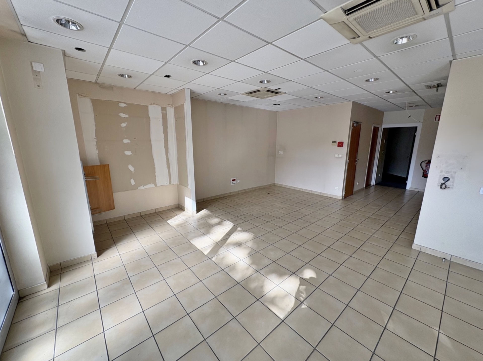 Vente de murs libres Local commercial 225 m² Nantes - 4