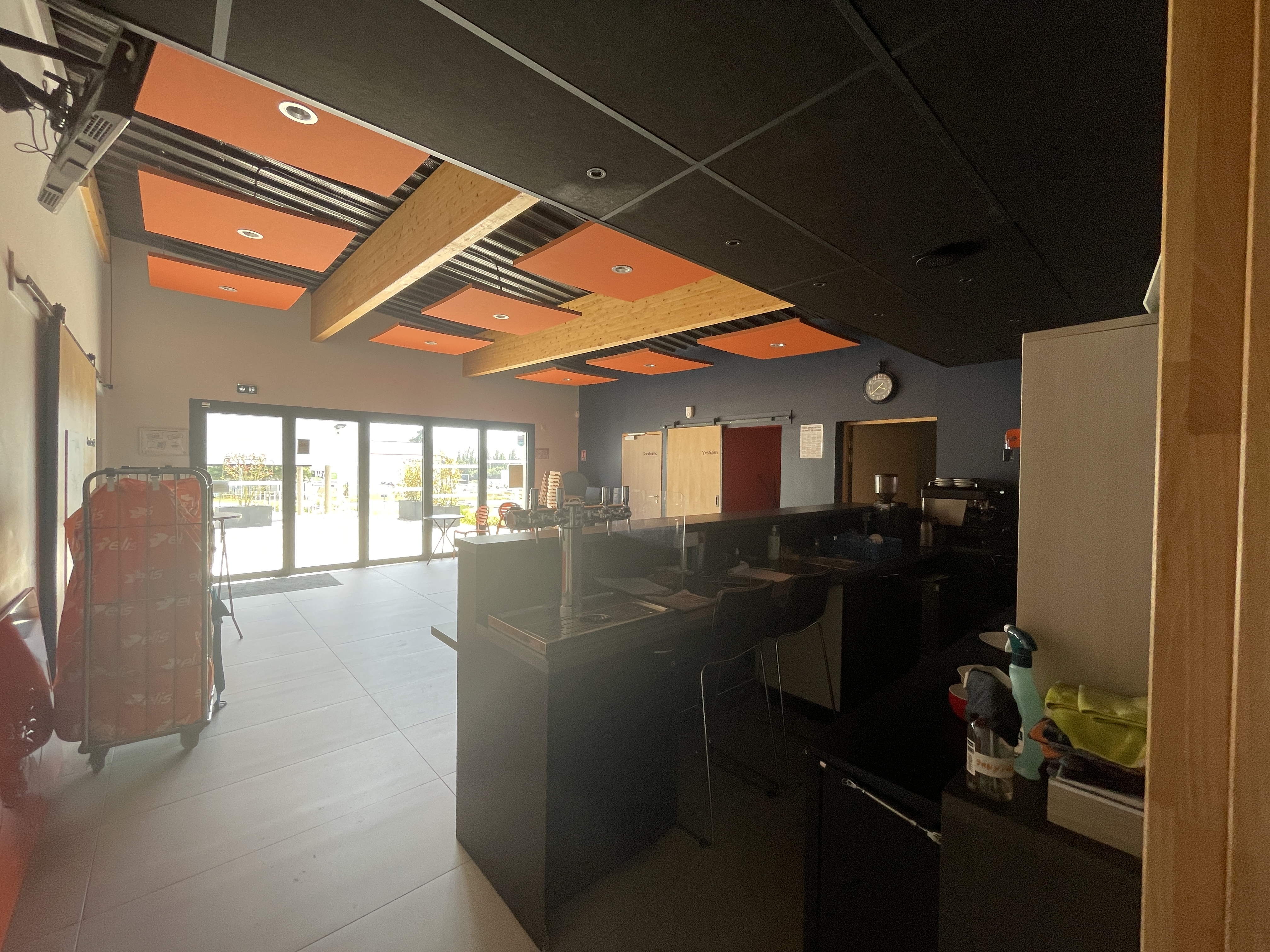 Vente de murs libres Local commercial 2 000 m² Landivisiau - 3