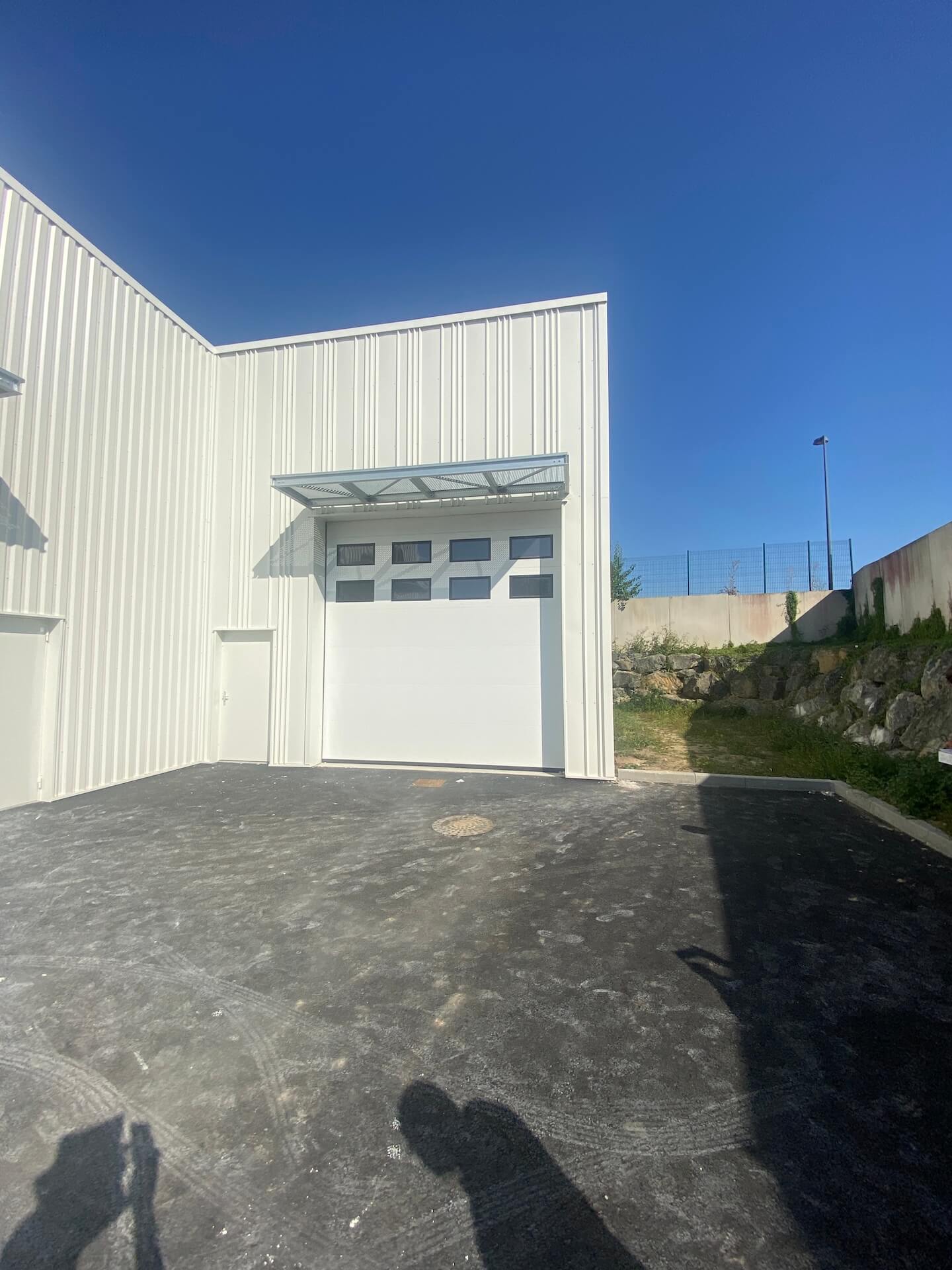 Location pure Local commercial 225 m² Carquefou - 2