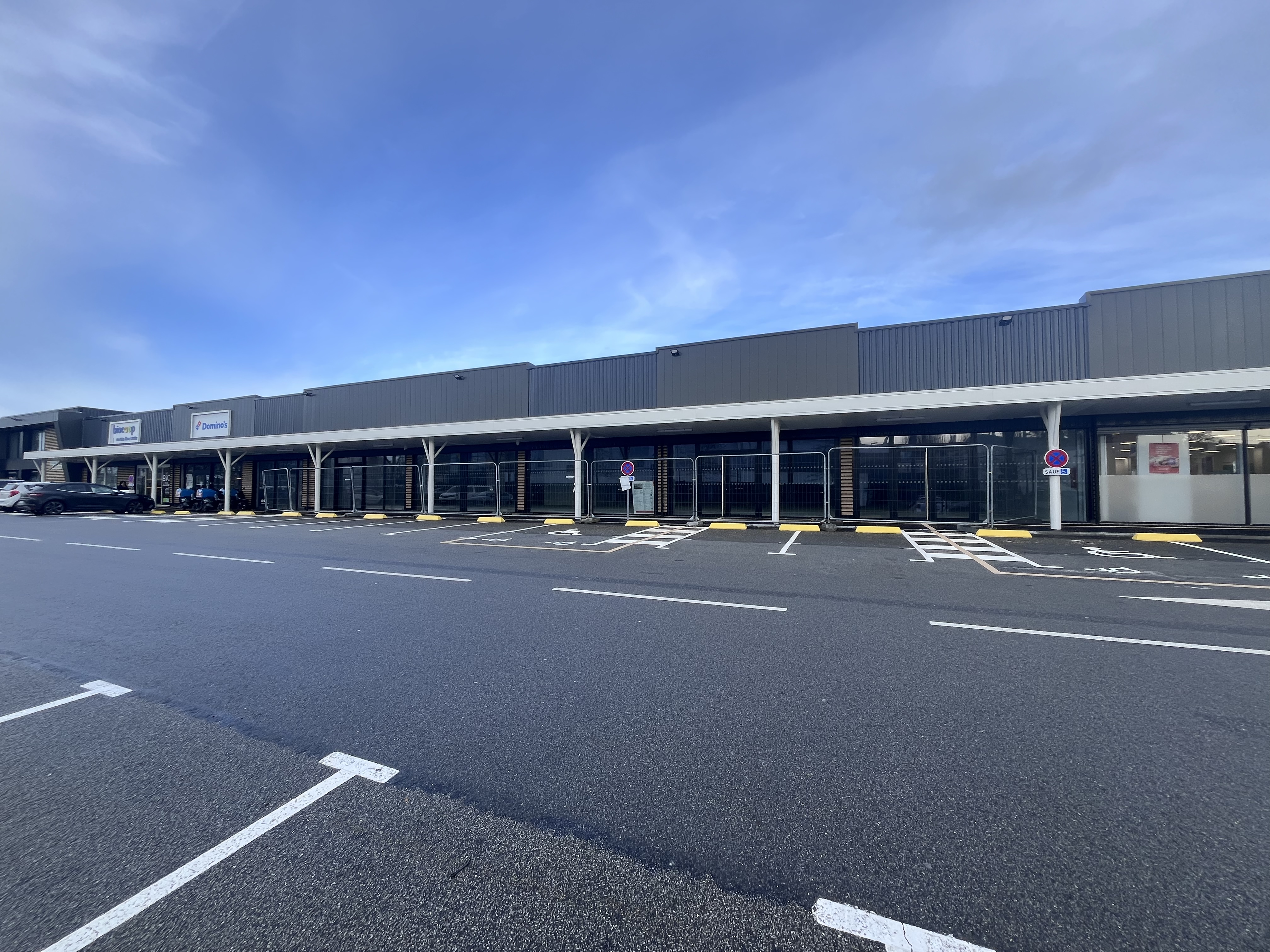 Location pure Local commercial 1 070 m² Brest