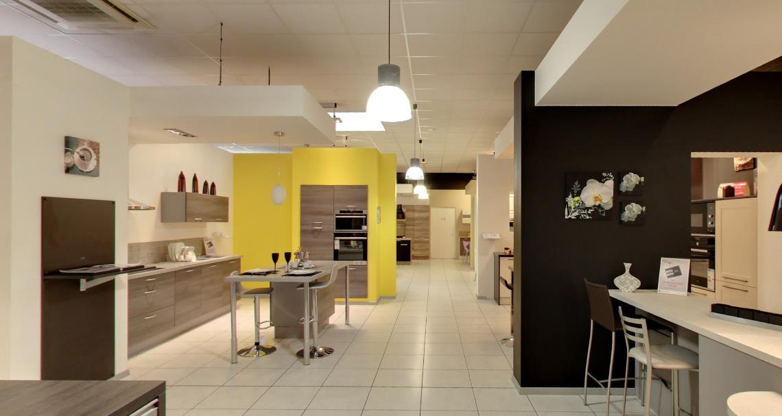 Location pure Local commercial 600 m² Chambray-lès-Tours - 2