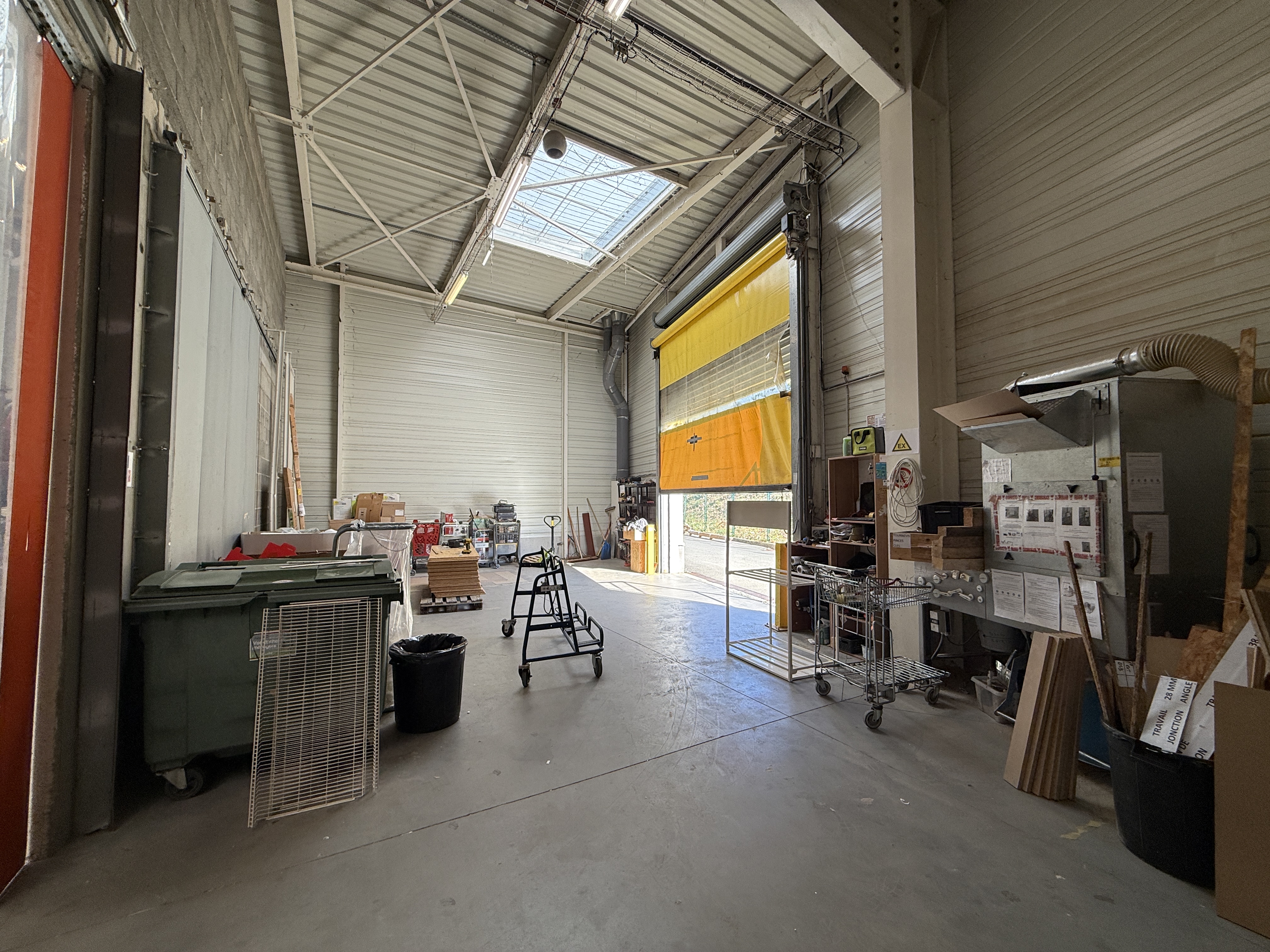 Location pure Local commercial 3 253 m² Roanne - 11