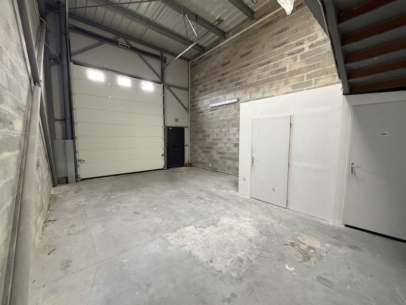 Vente de murs libres Entrepôt 130 m² La Teste-de-Buch - 3
