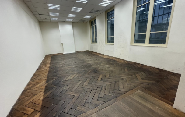 Location pure Local commercial 128 m² Paris 5e - 2