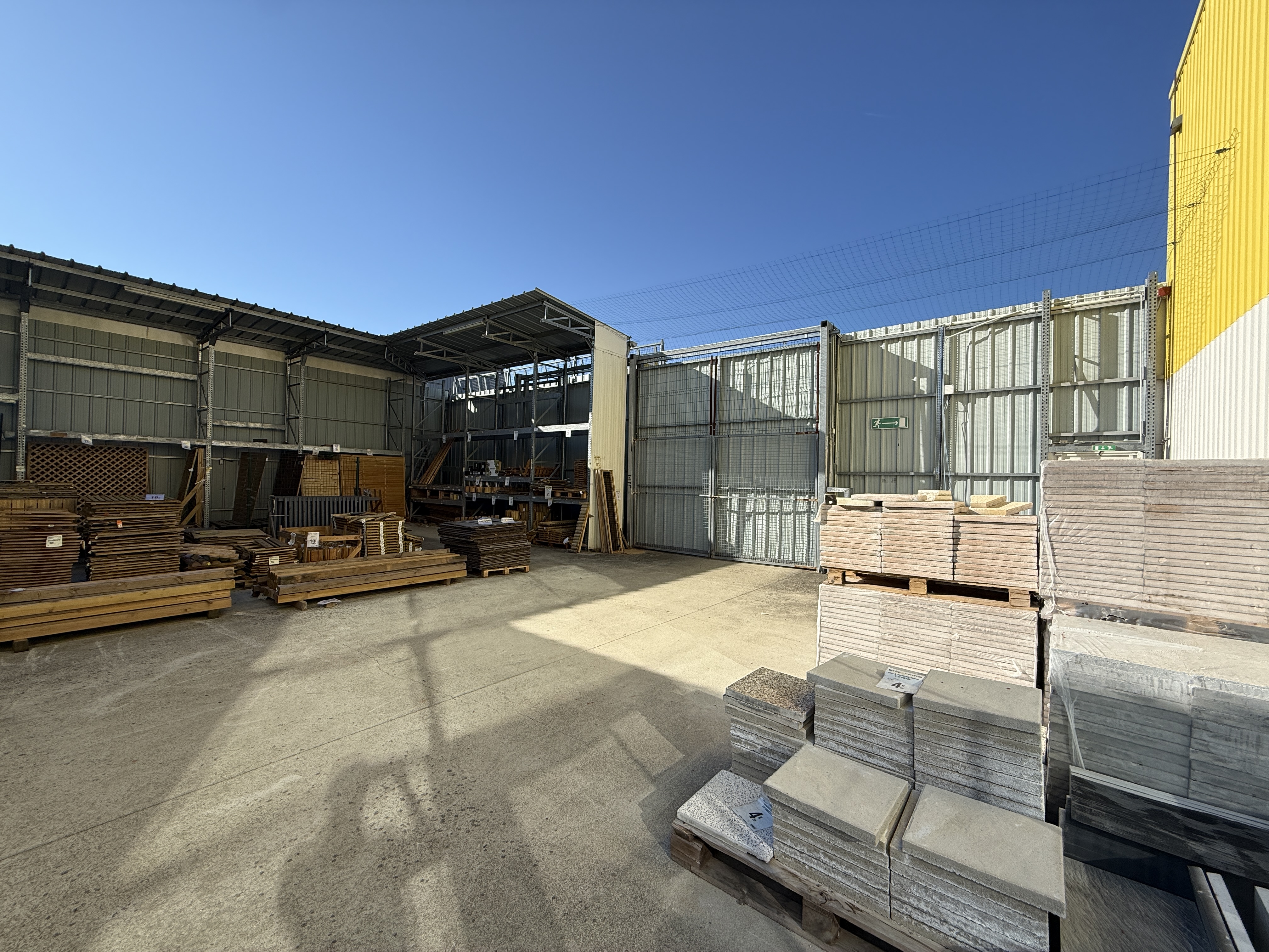 Location pure Local commercial 3 253 m² Roanne - 12