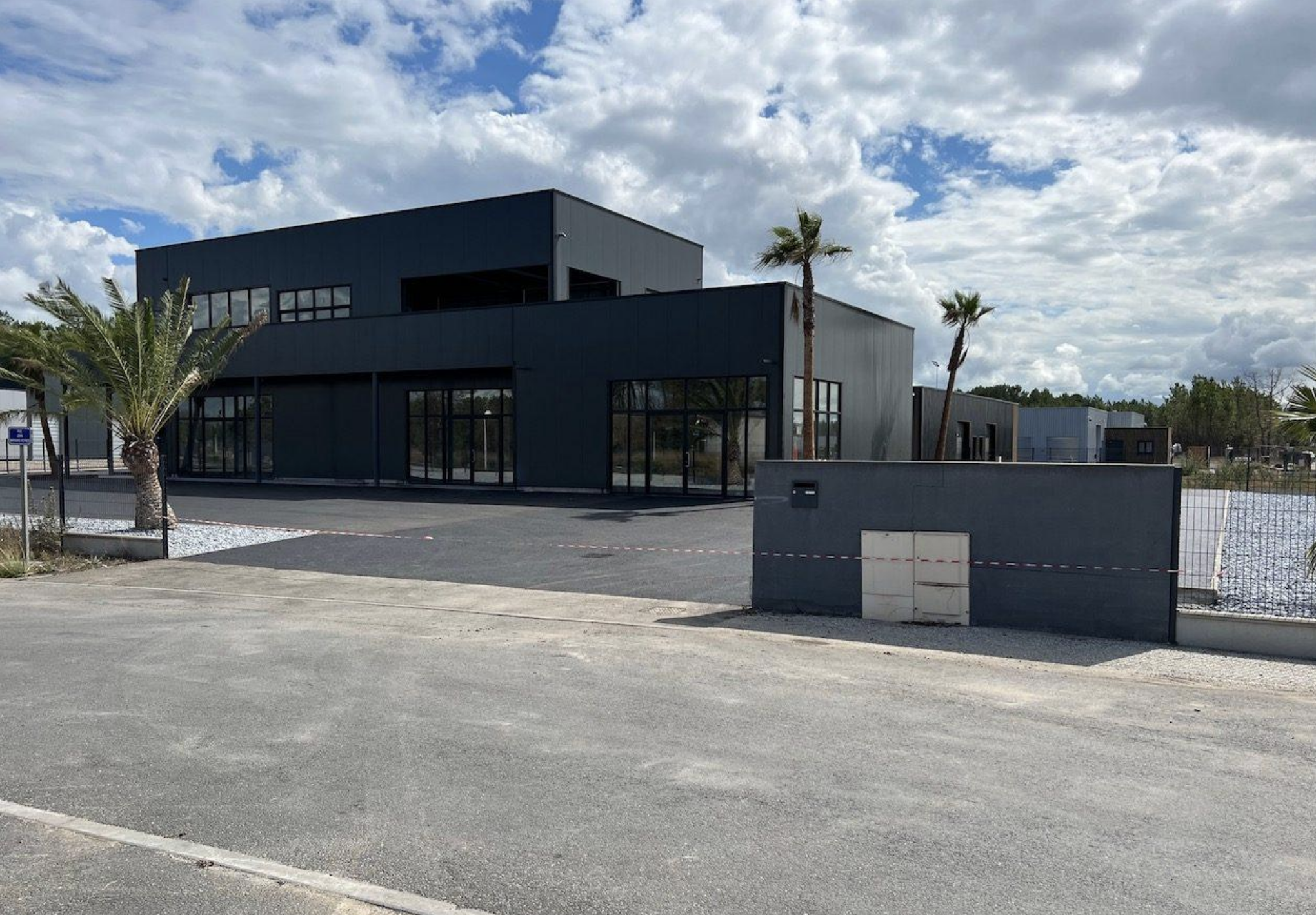 Location pure Local commercial 336 m² Audenge