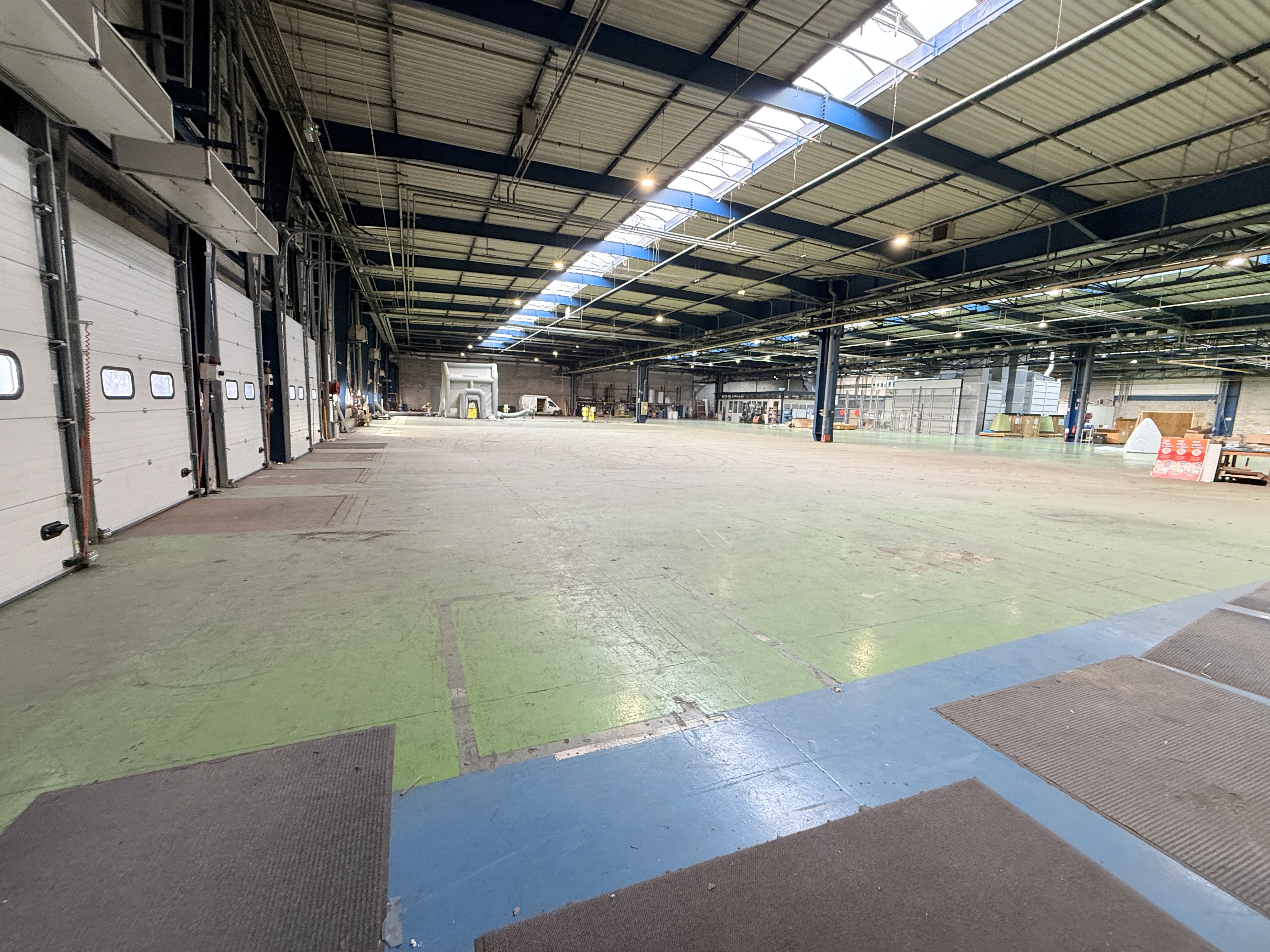 Location Entrepôt 3 740 m² Louvres - 4