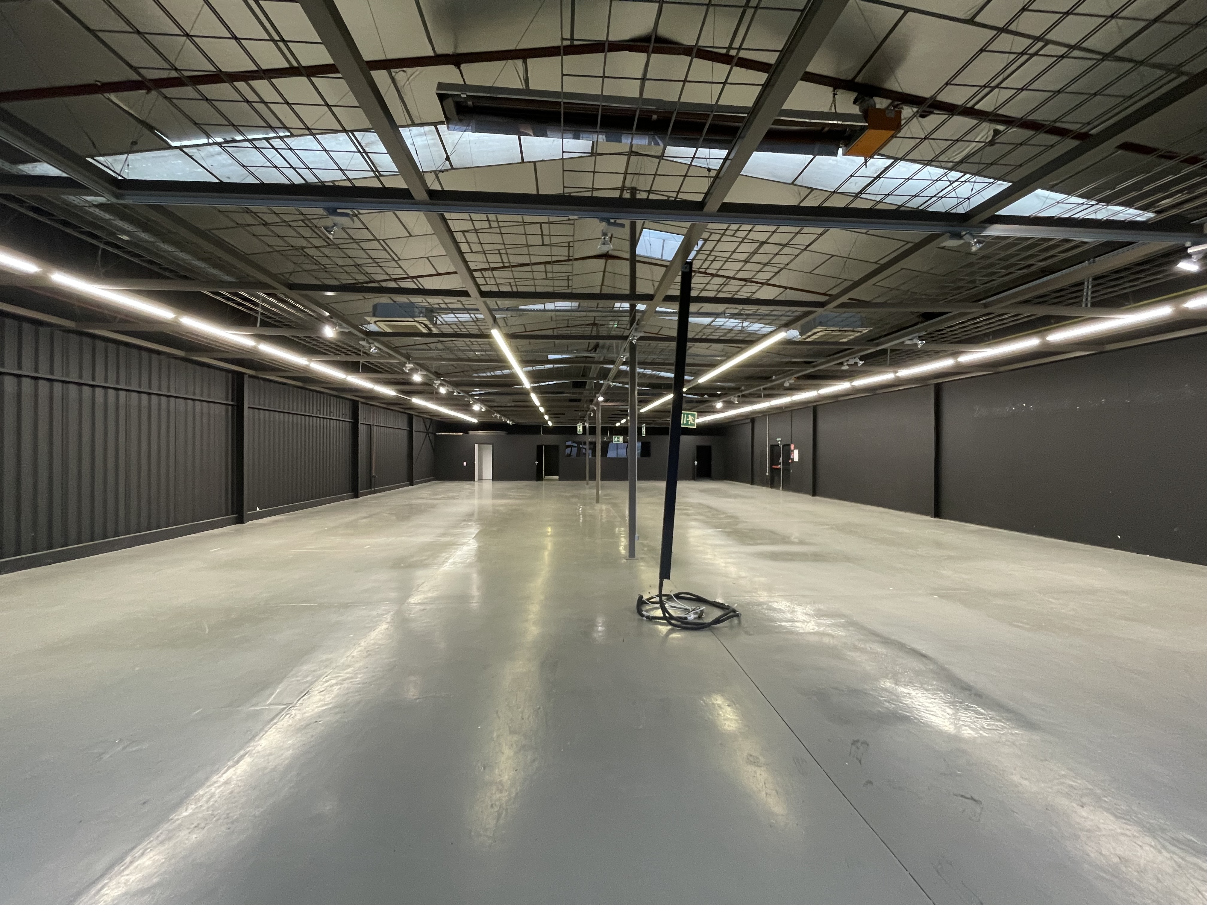 Location pure Local commercial 540 m² Barentin - 3