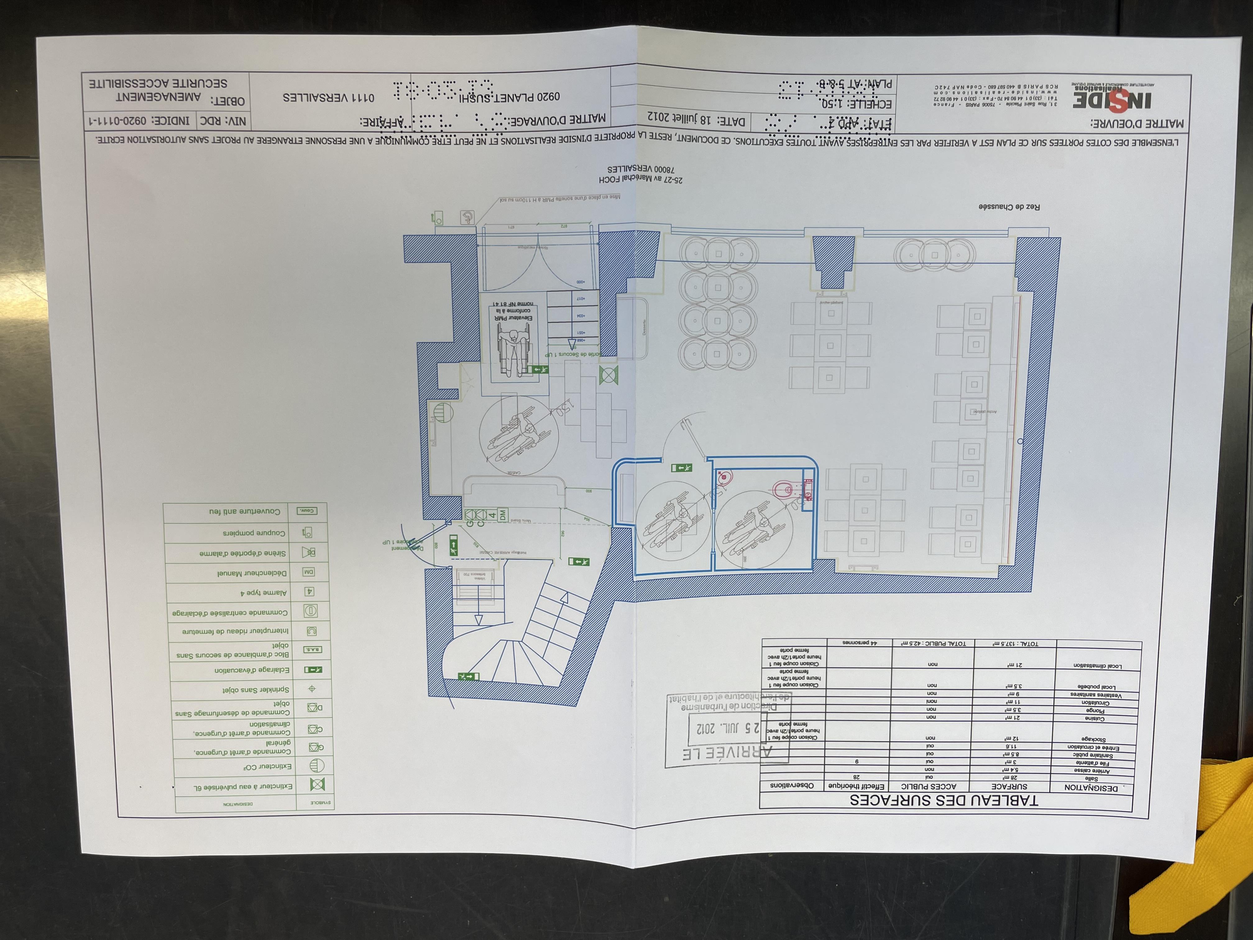Location pure Local commercial 138 m² Versailles - 4