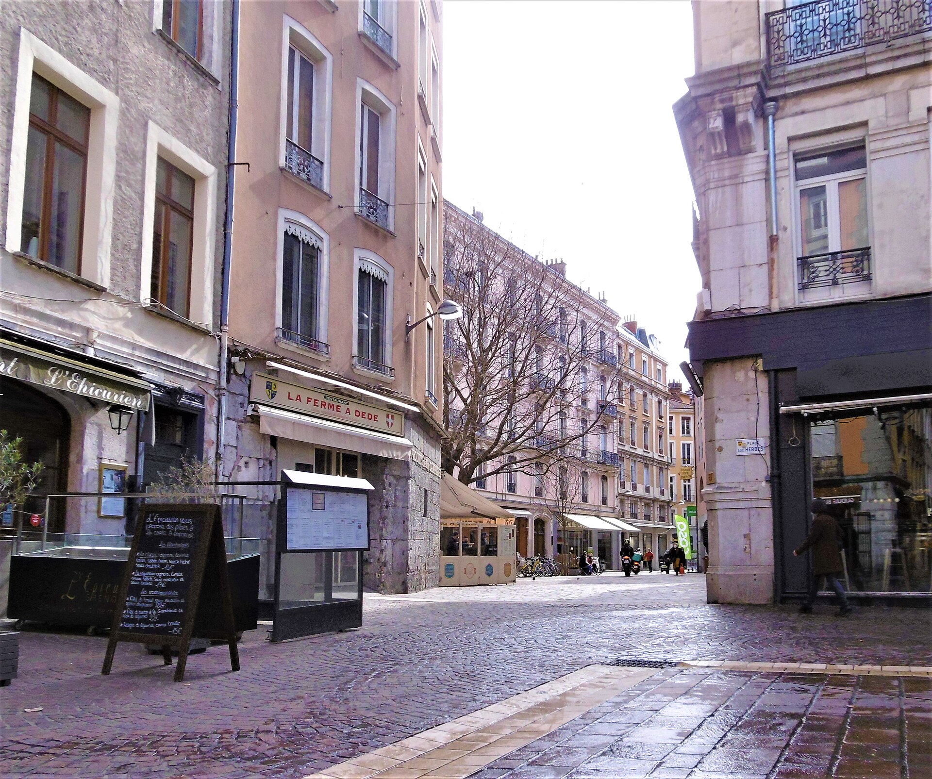 Location avec droit d'entrée Local commercial 90 m² Grenoble