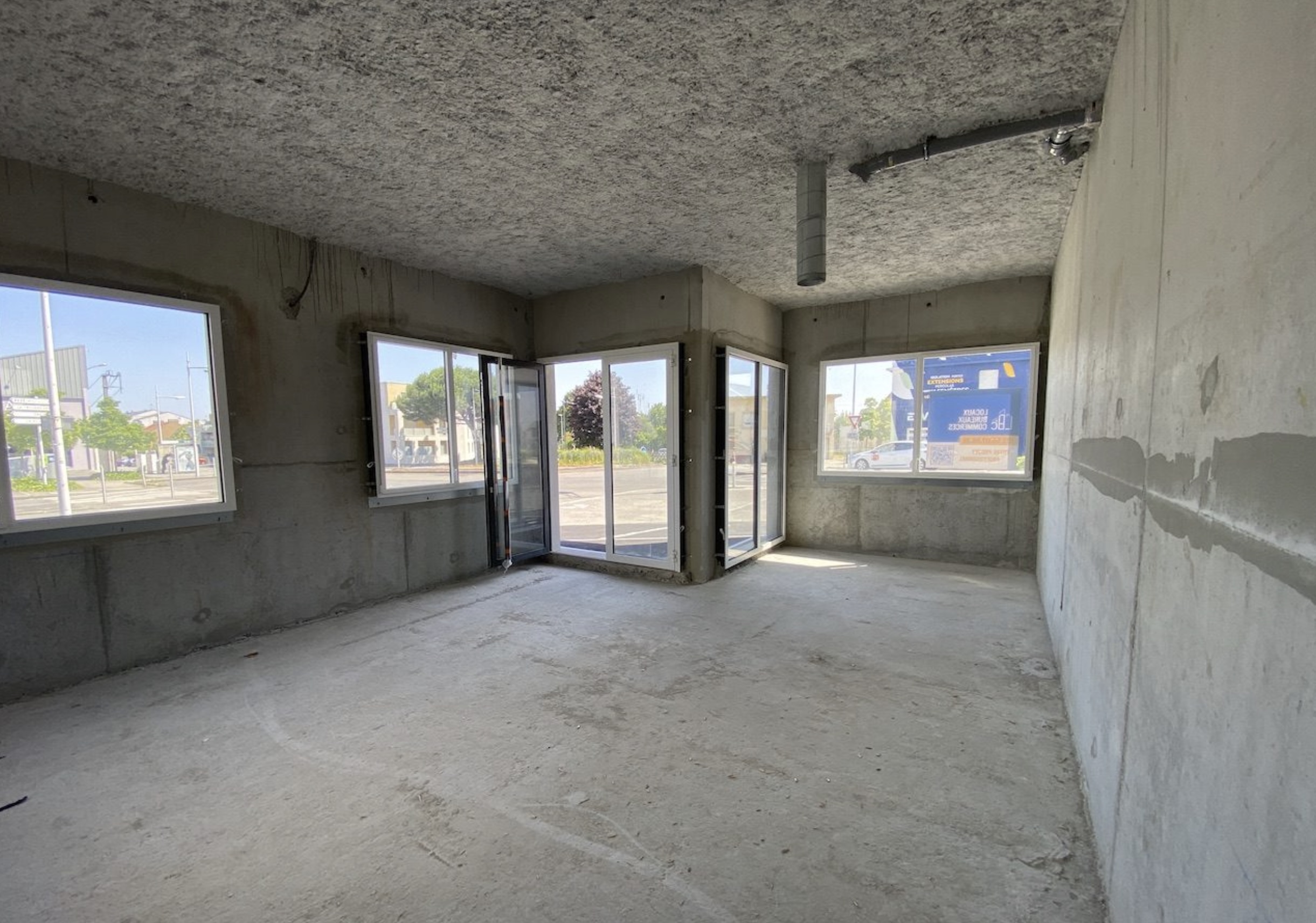 Location pure Local commercial 48 m² Rezé - 3