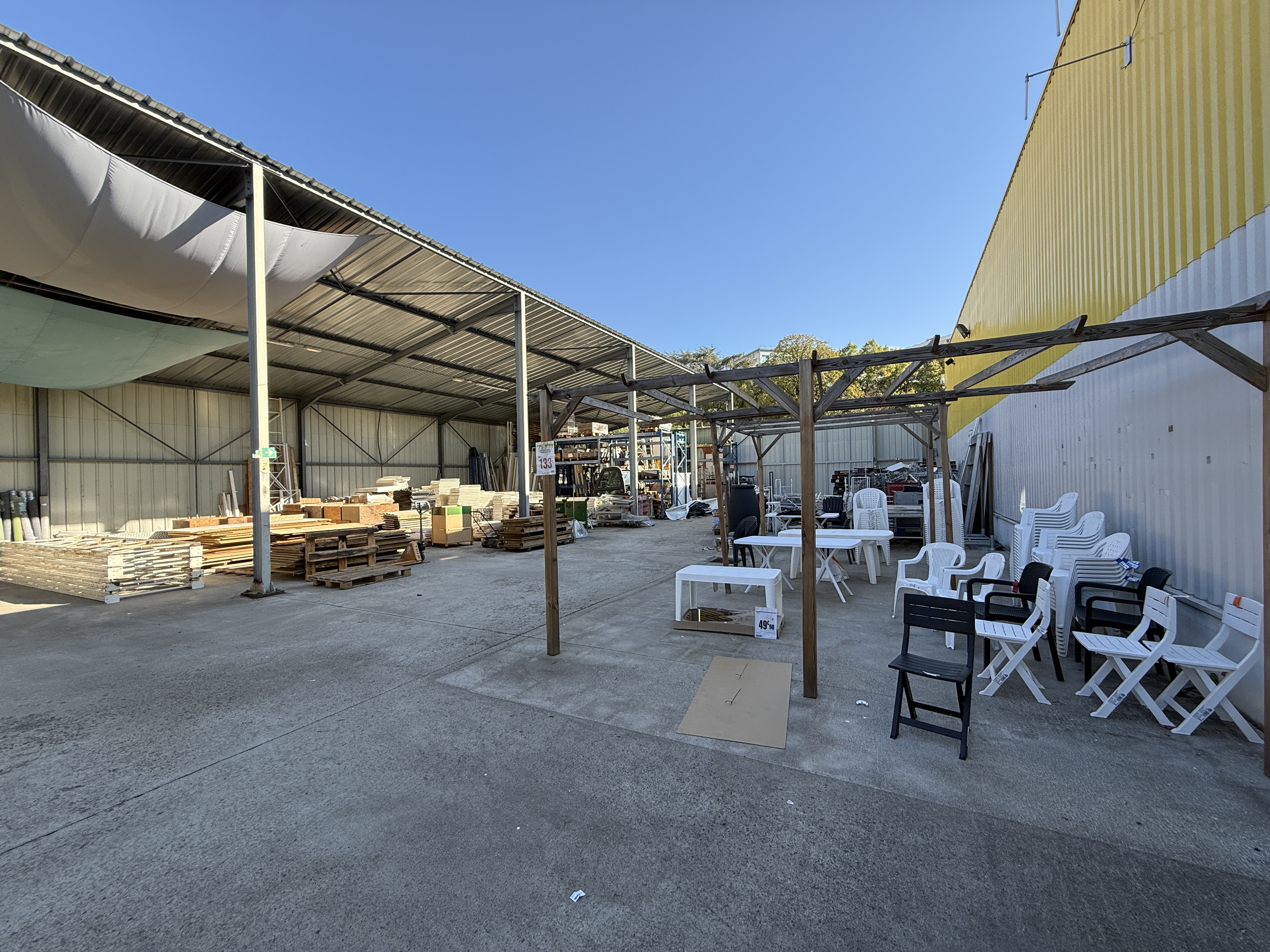 Location pure Local commercial 3 253 m² Roanne - 4