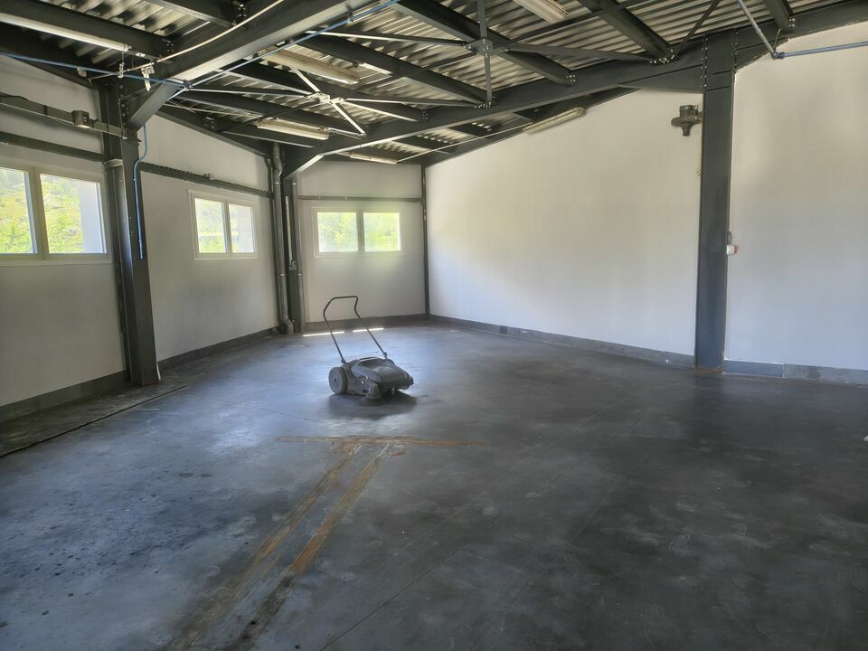 Location pure Local commercial 395 m² Tignes - 4