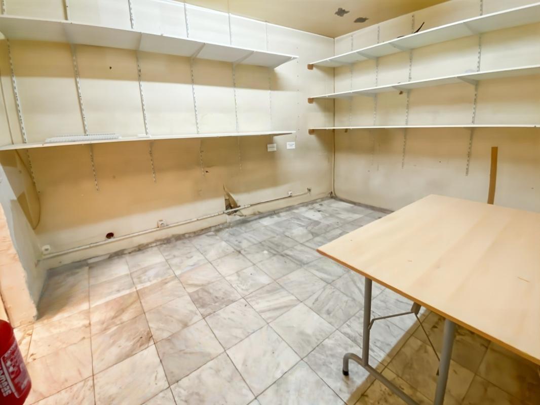 Location pure Local commercial 105 m² Paris - 5
