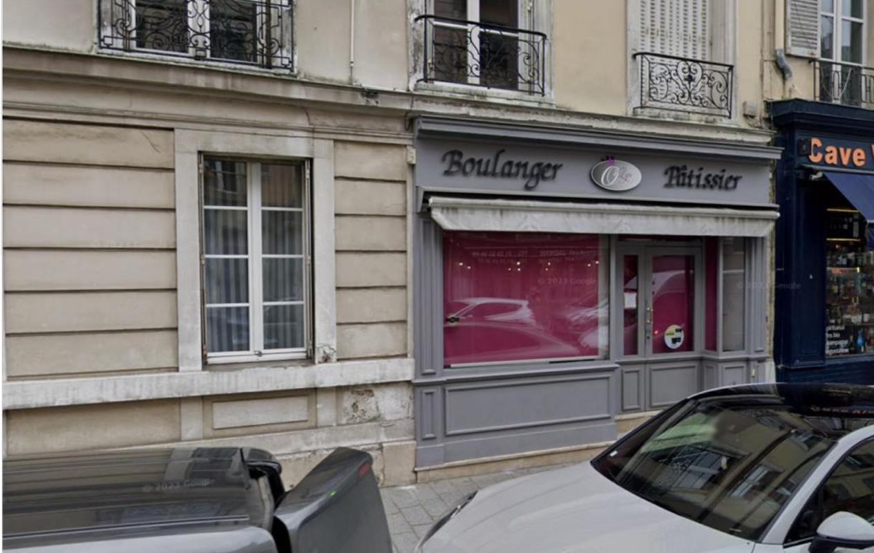Location pure Local commercial 235 m² Versailles